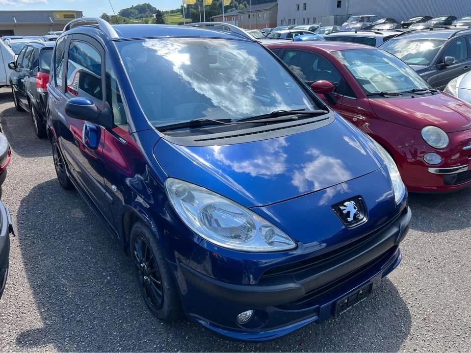 PEUGEOT 1007 1.4 Urban-image-1