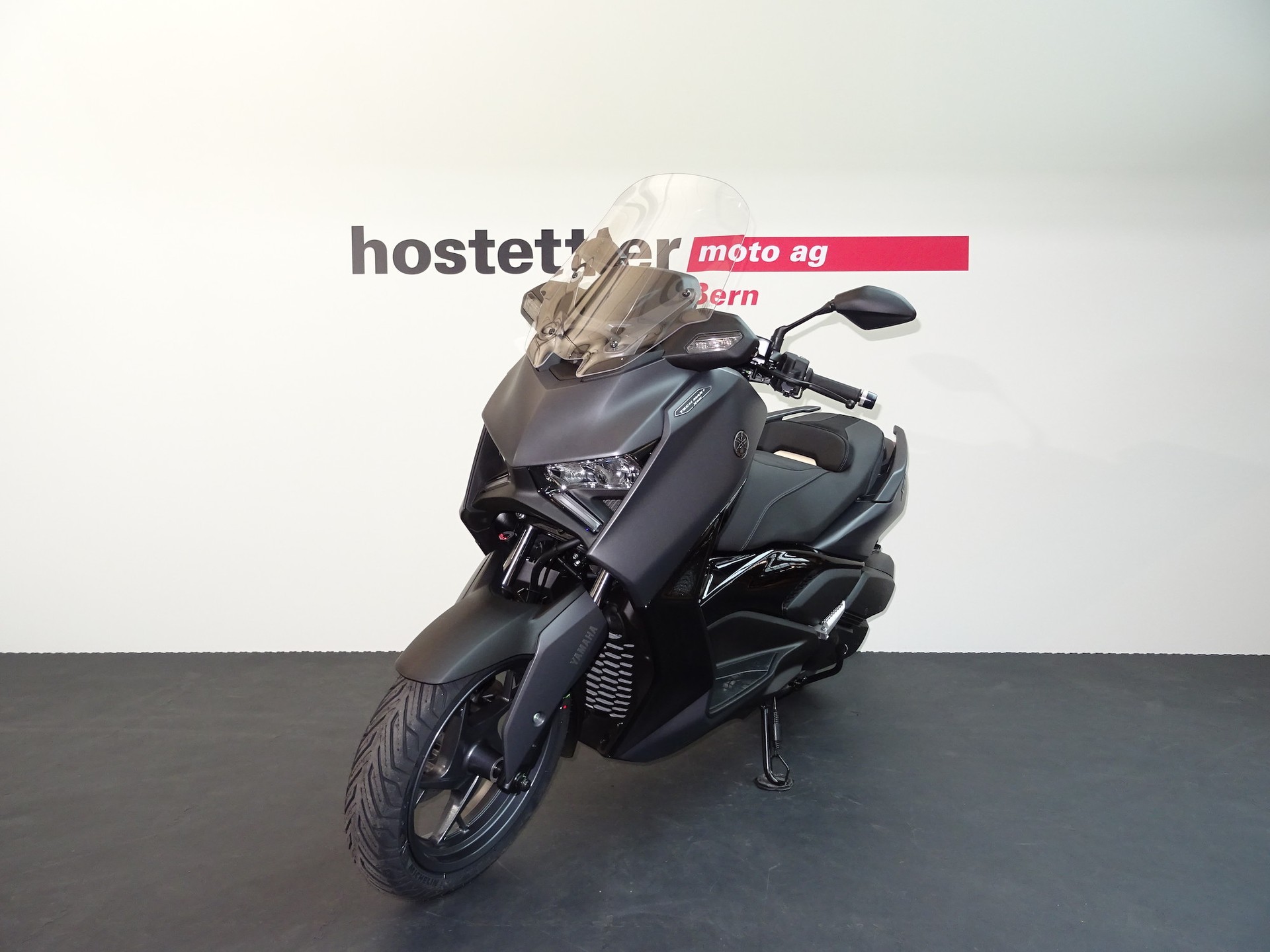 YAMAHA XMAX 300 Tech MAX+-showroom-element-3
