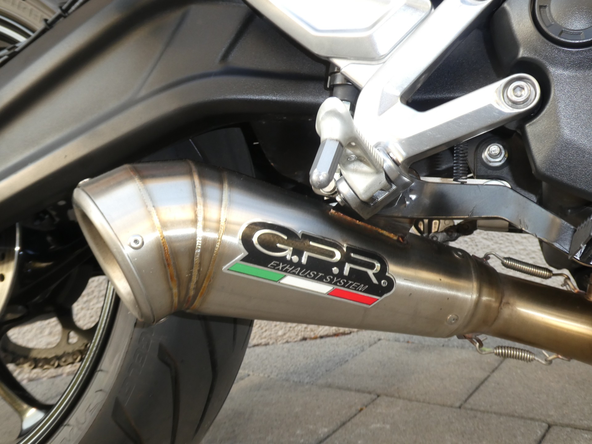 TRIUMPH Trident 660-image-4