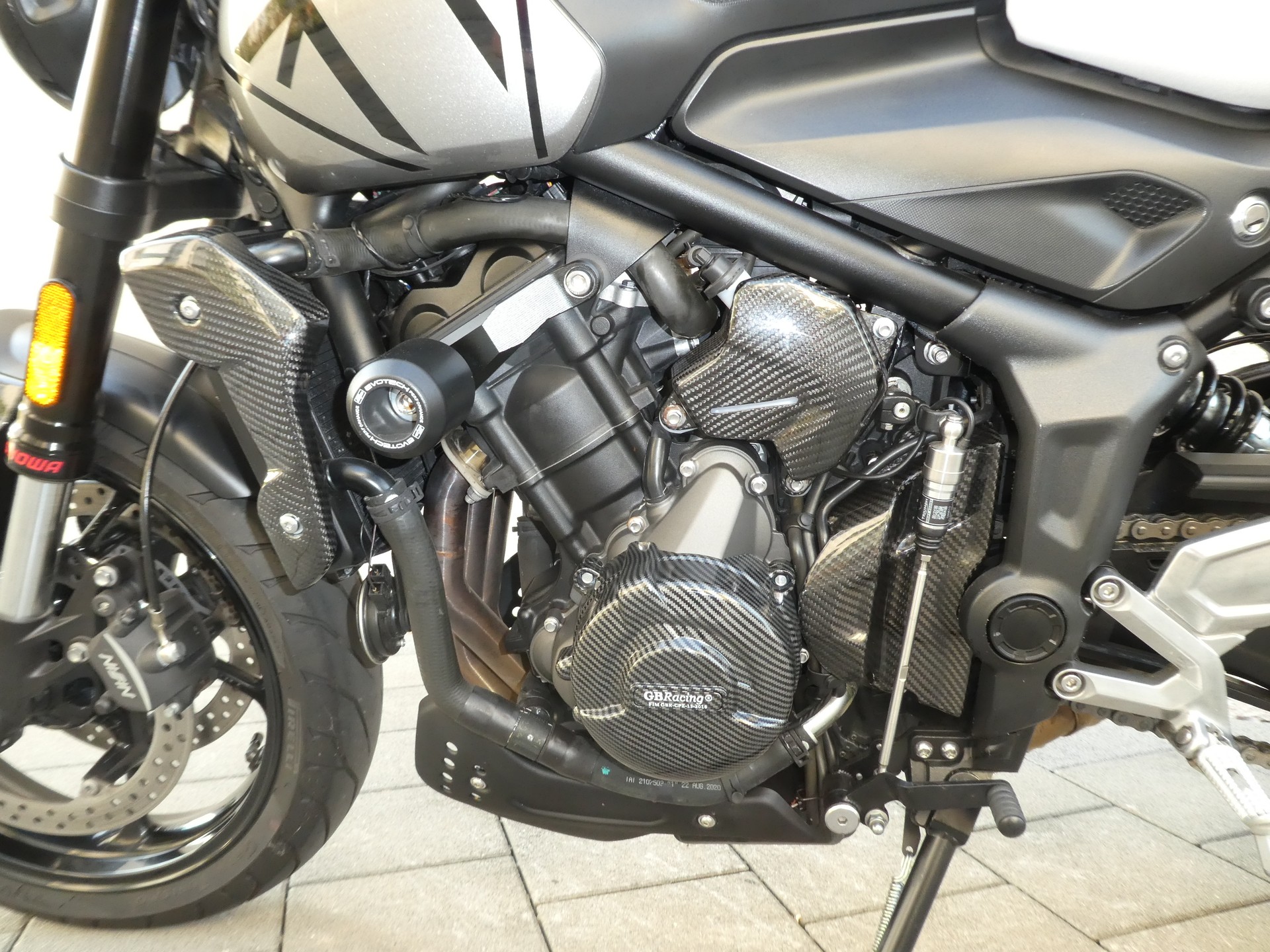 TRIUMPH Trident 660-image-8