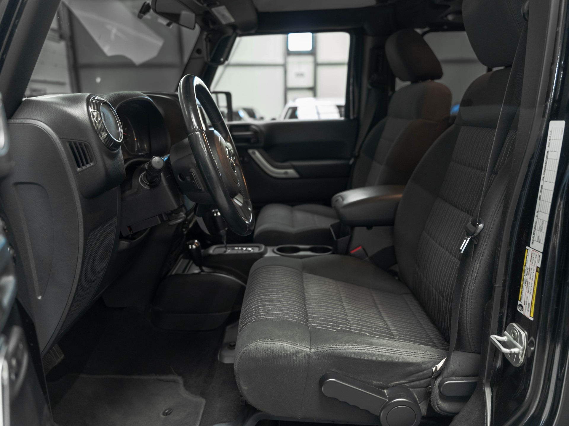 JEEP Wrangler 3.6 Unlimited Arctic Automatic-image-8