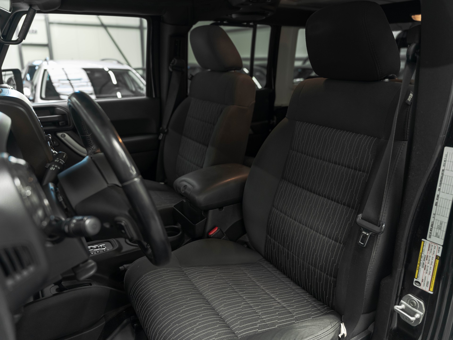 JEEP Wrangler 3.6 Unlimited Arctic Automatic-image-9