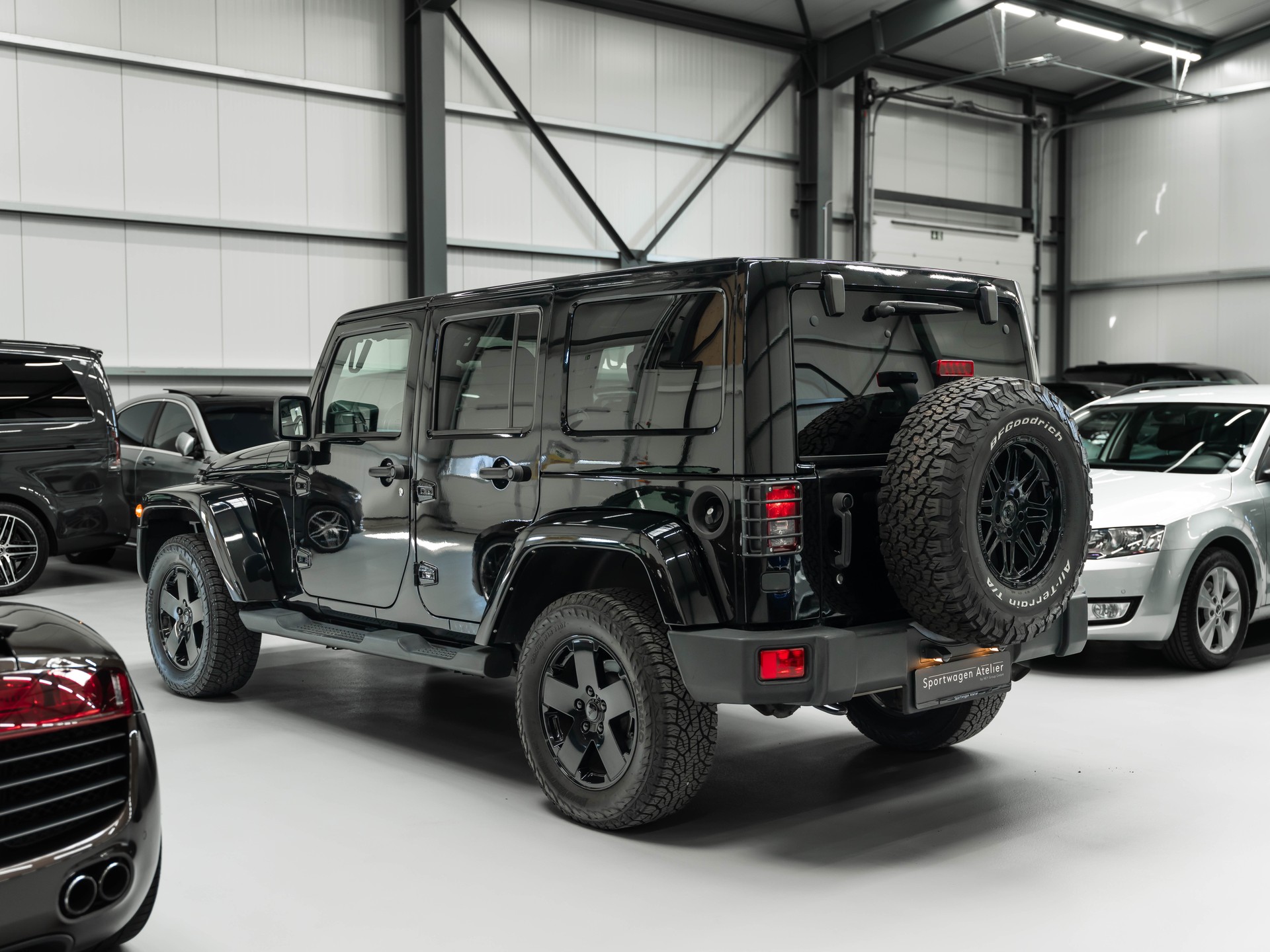 JEEP Wrangler 3.6 Unlimited Arctic Automatic-image-1