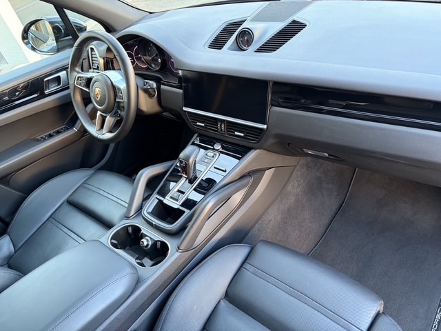 PORSCHE Cayenne E-Hybrid Platinum Edition-image-3