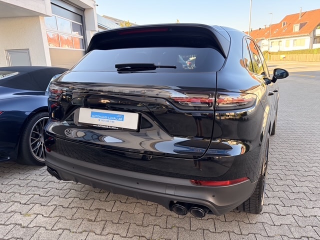 PORSCHE Cayenne E-Hybrid Platinum Edition-image-2