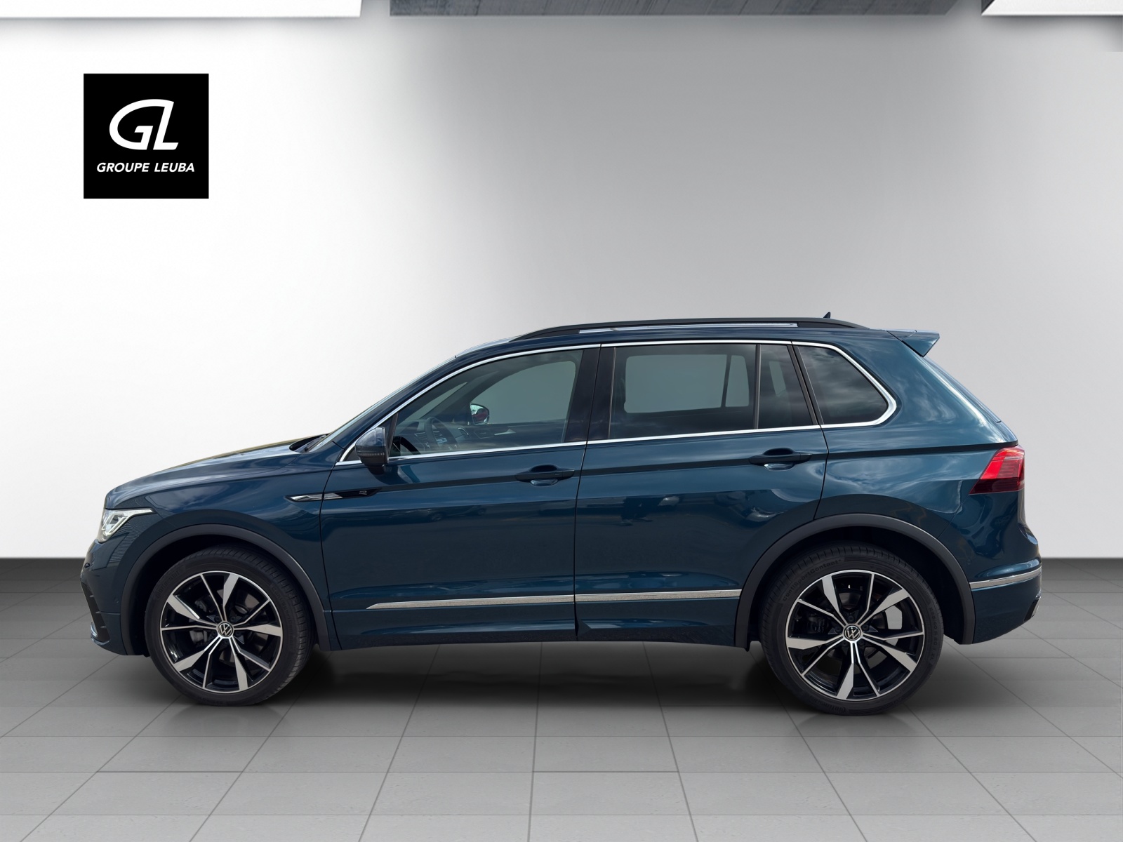 VW Tiguan 2.0TSI R-Line 4M-image-4