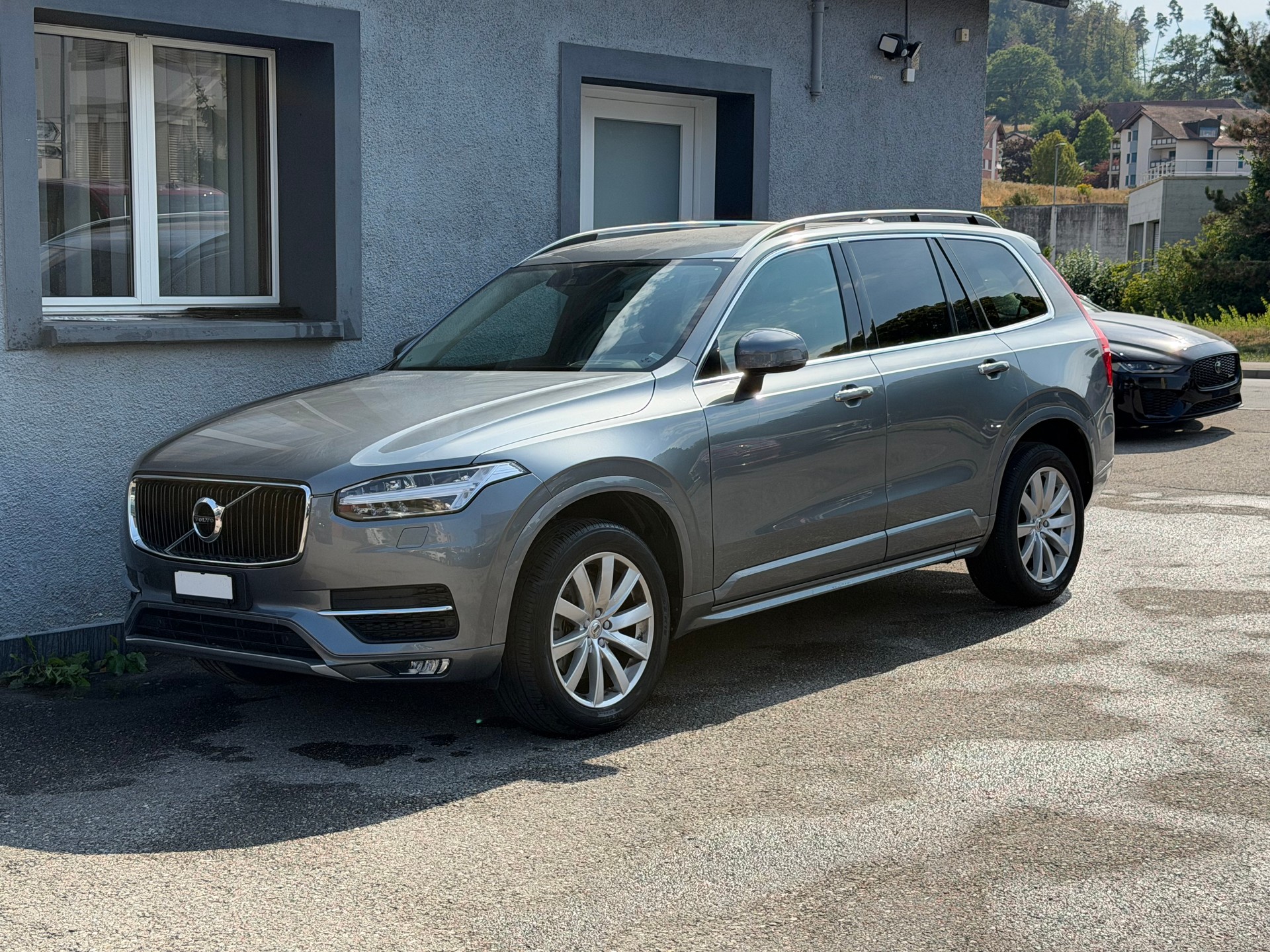 VOLVO XC90 D5 AWD Momentum Geartronic-image-0