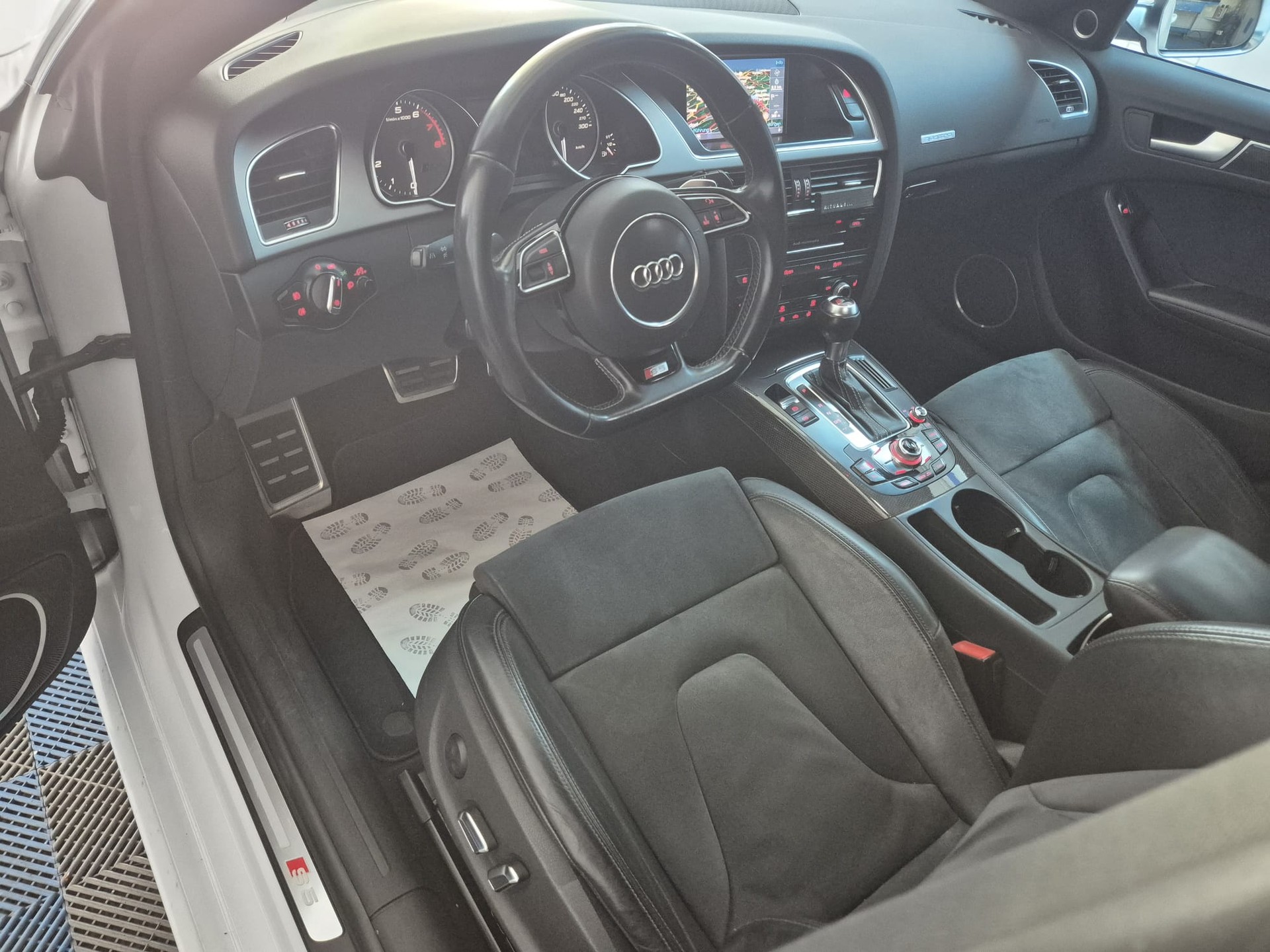 AUDI S5 Sportback 3.0 TFSI quattro S-tronic-image-8