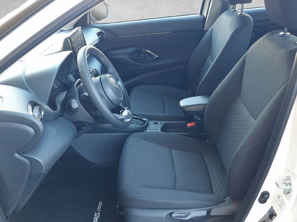 TOYOTA Yaris Cross 1.5 VVT-i HSD Comfort-image-8