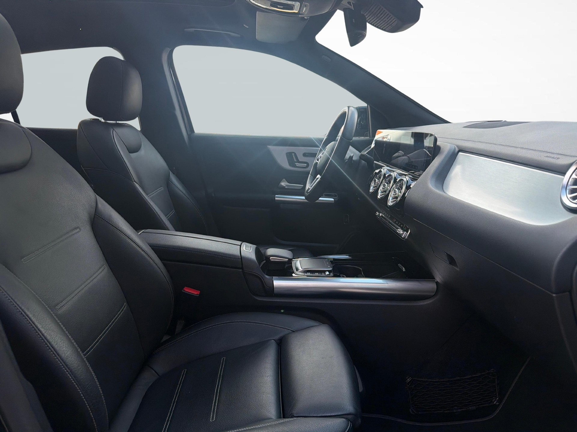 MERCEDES-BENZ GLA 250 Progressive 4matic-image-11