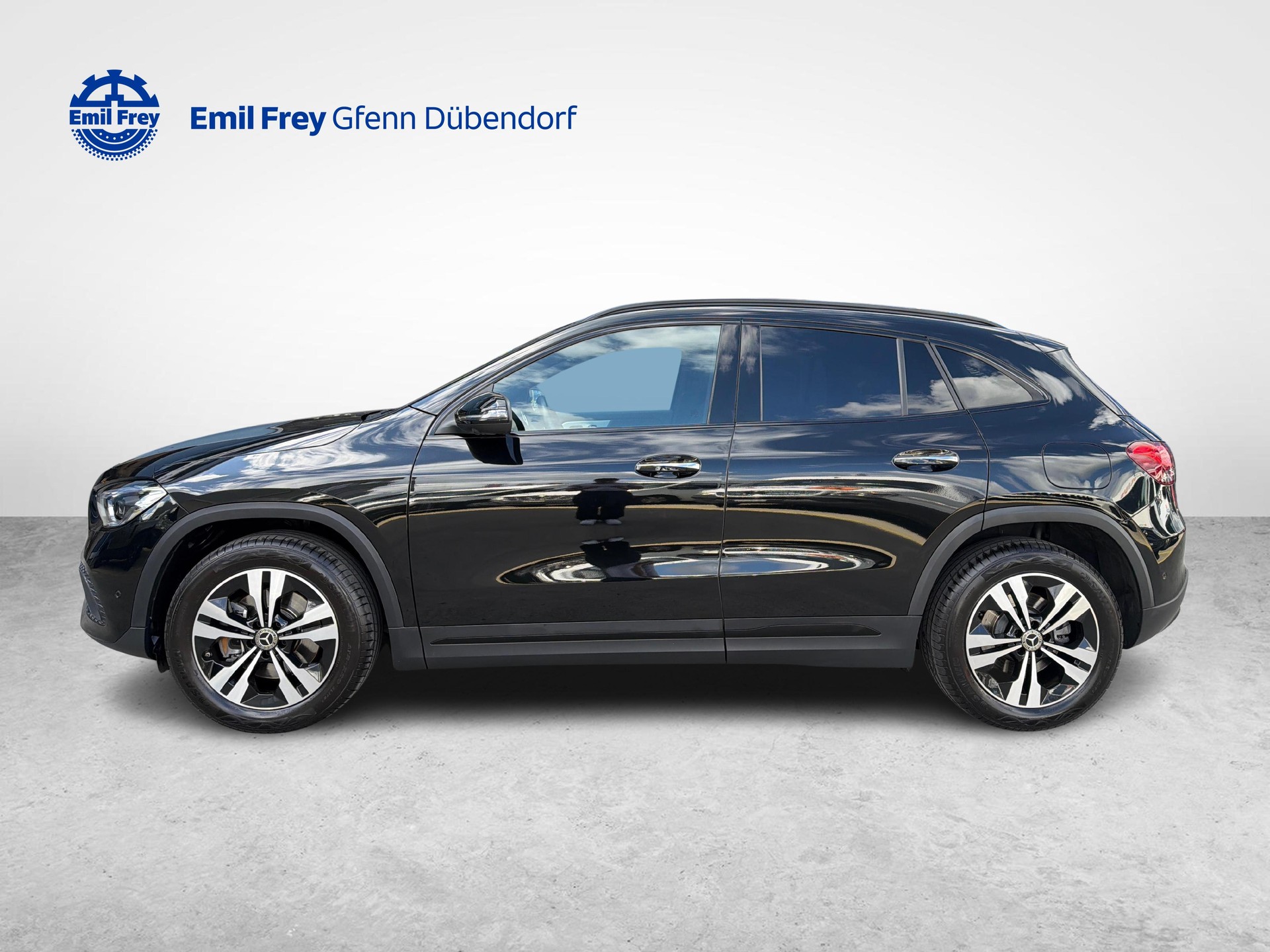 MERCEDES-BENZ GLA 250 Progressive 4matic-image-5