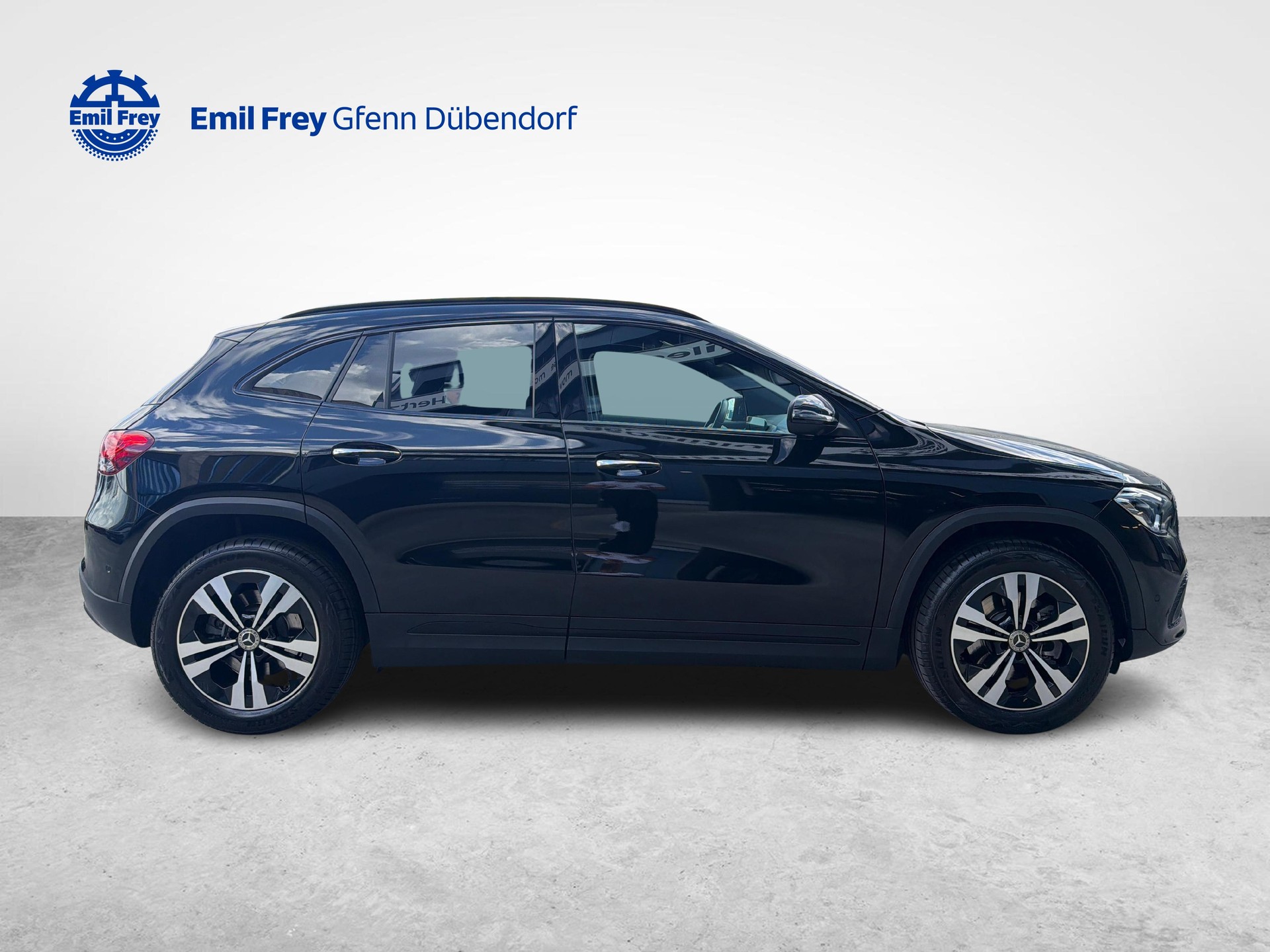 MERCEDES-BENZ GLA 250 Progressive 4matic-image-6