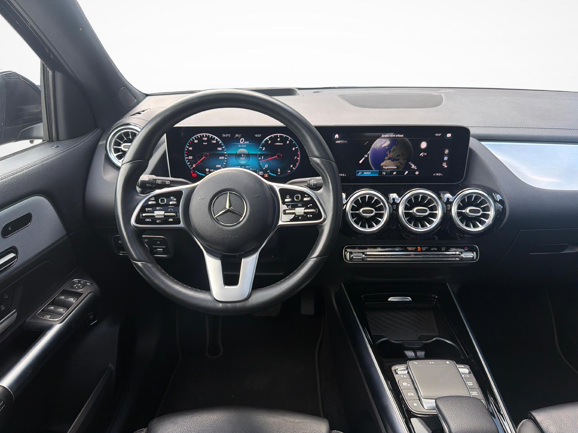 MERCEDES-BENZ GLA 250 Progressive 4matic-image-13