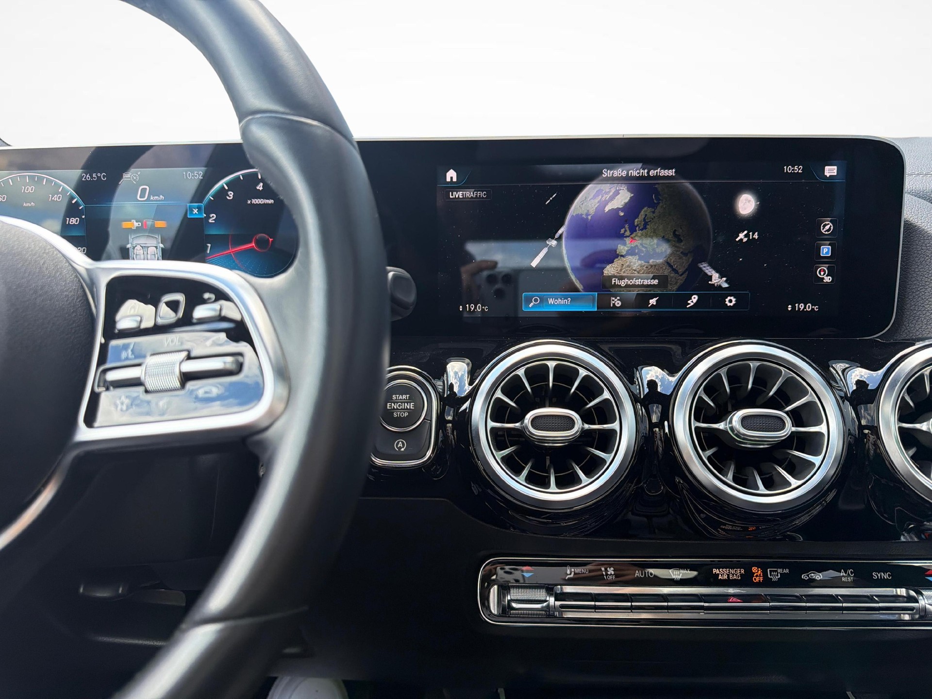 MERCEDES-BENZ GLA 250 Progressive 4matic-image-14
