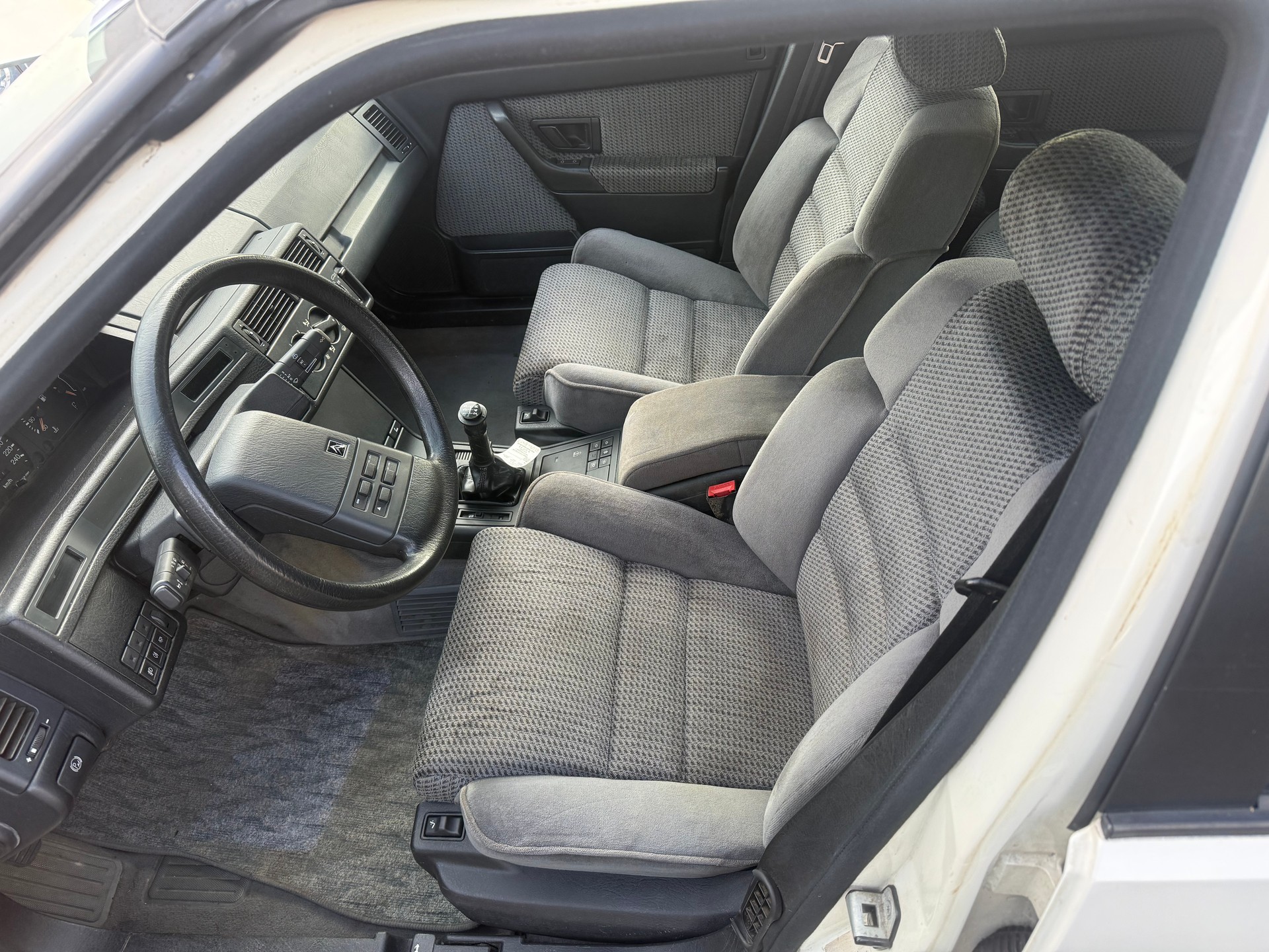 CITROEN XM Break 3.0 V6 Exclusive-image-12