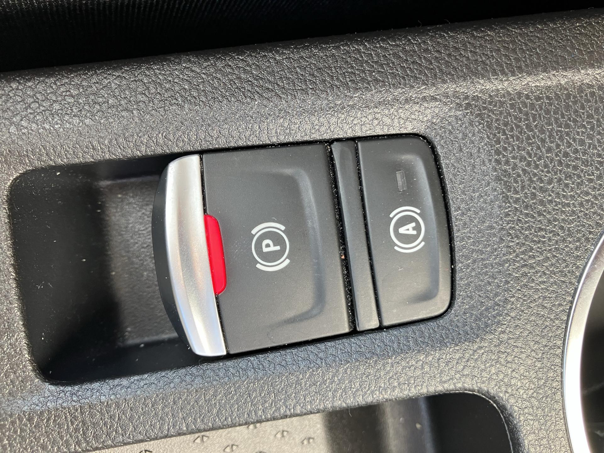 RENAULT Captur 1.6 E-Tech 145 Techno DHT-image-22