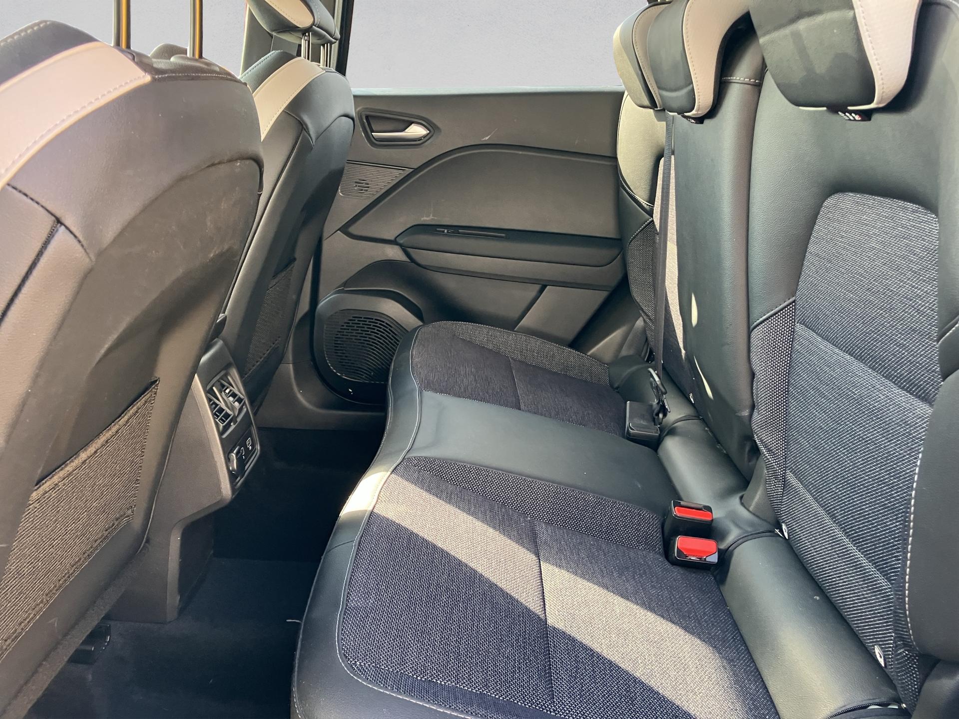 RENAULT Captur 1.6 E-Tech 145 Techno DHT-image-14