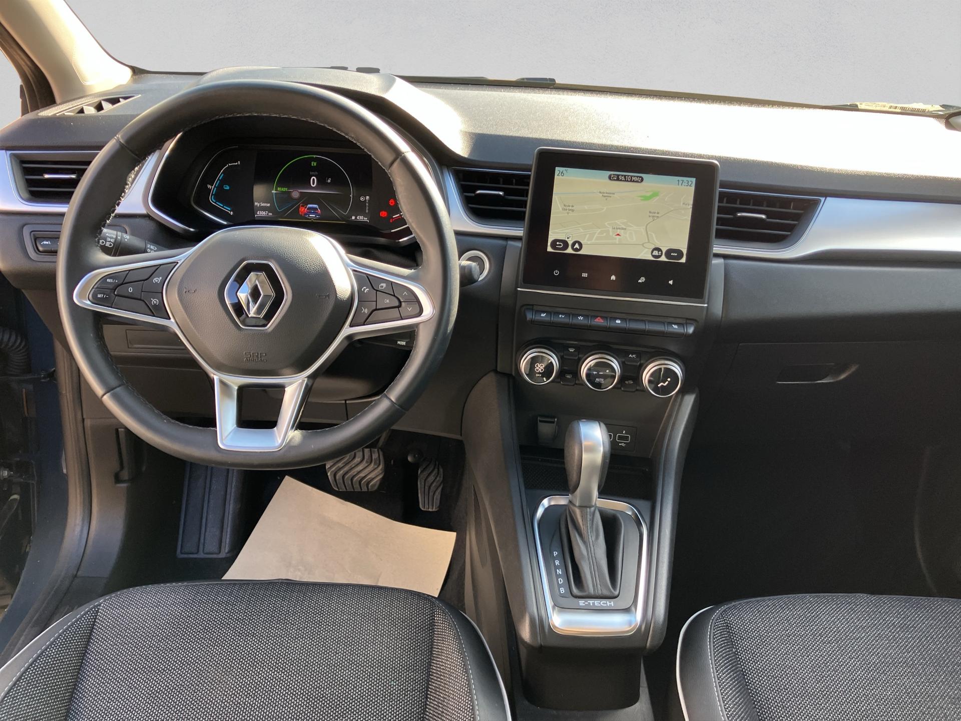 RENAULT Captur 1.6 E-Tech 145 Techno DHT-image-13