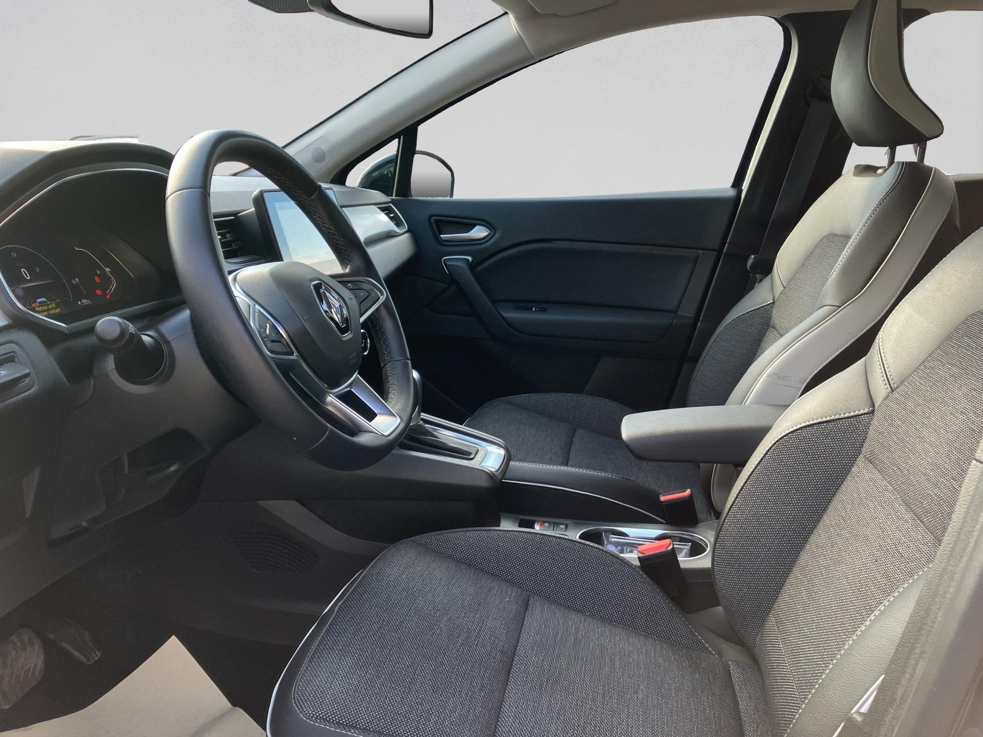 RENAULT Captur 1.6 E-Tech 145 Techno DHT-image-8