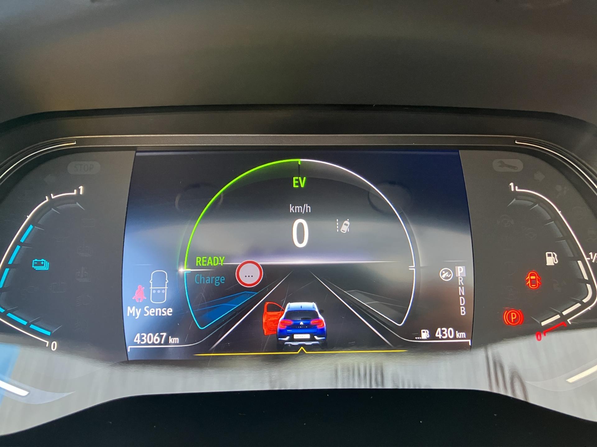 RENAULT Captur 1.6 E-Tech 145 Techno DHT-image-10
