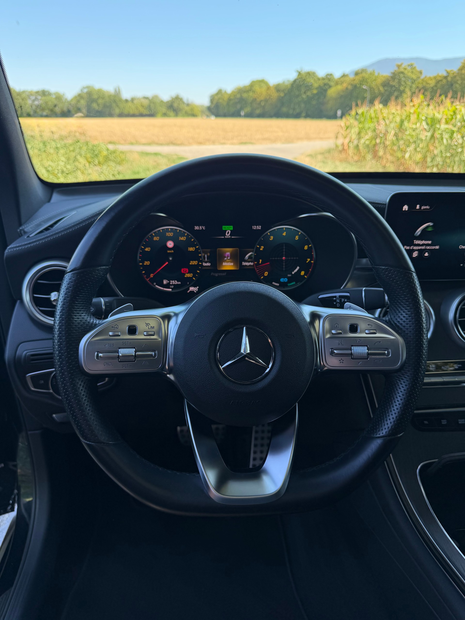 MERCEDES-BENZ GLC Coupé 200 AMG Line Plus 4Matic 9G-Tronic-image-9
