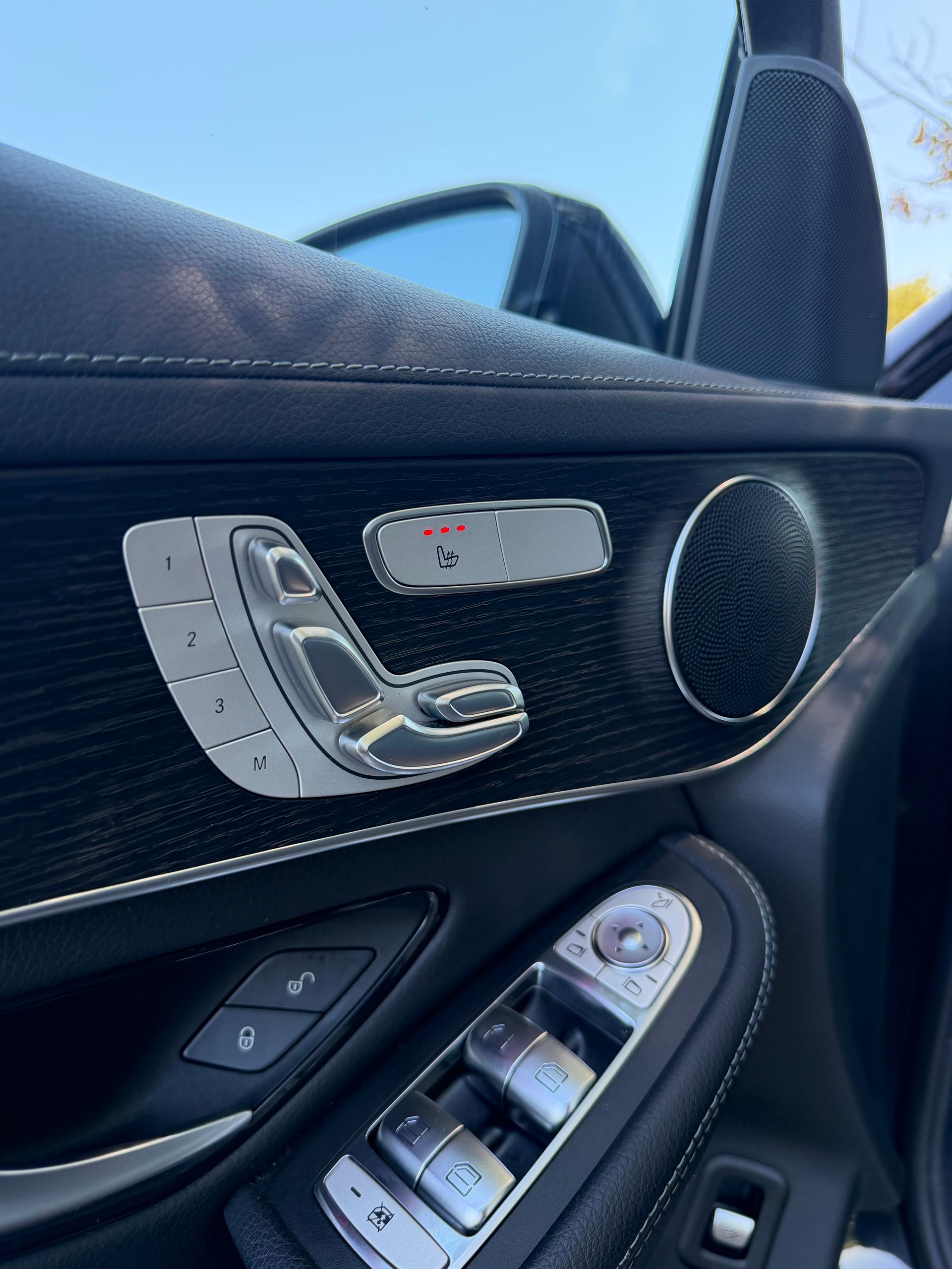 MERCEDES-BENZ GLC Coupé 200 AMG Line Plus 4Matic 9G-Tronic-image-8