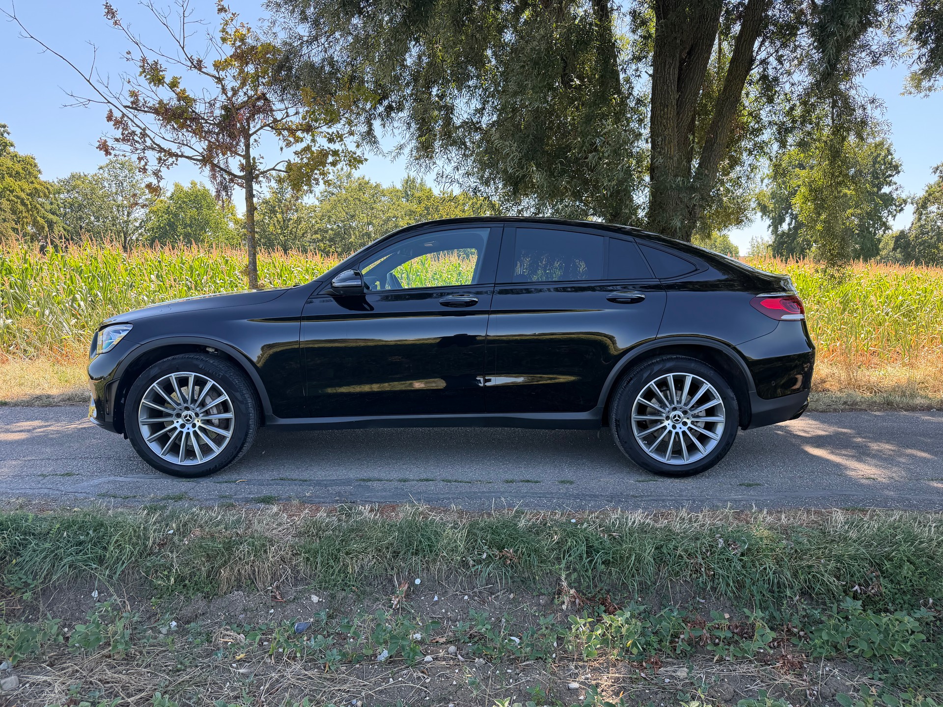 MERCEDES-BENZ GLC Coupé 200 AMG Line Plus 4Matic 9G-Tronic-image-3