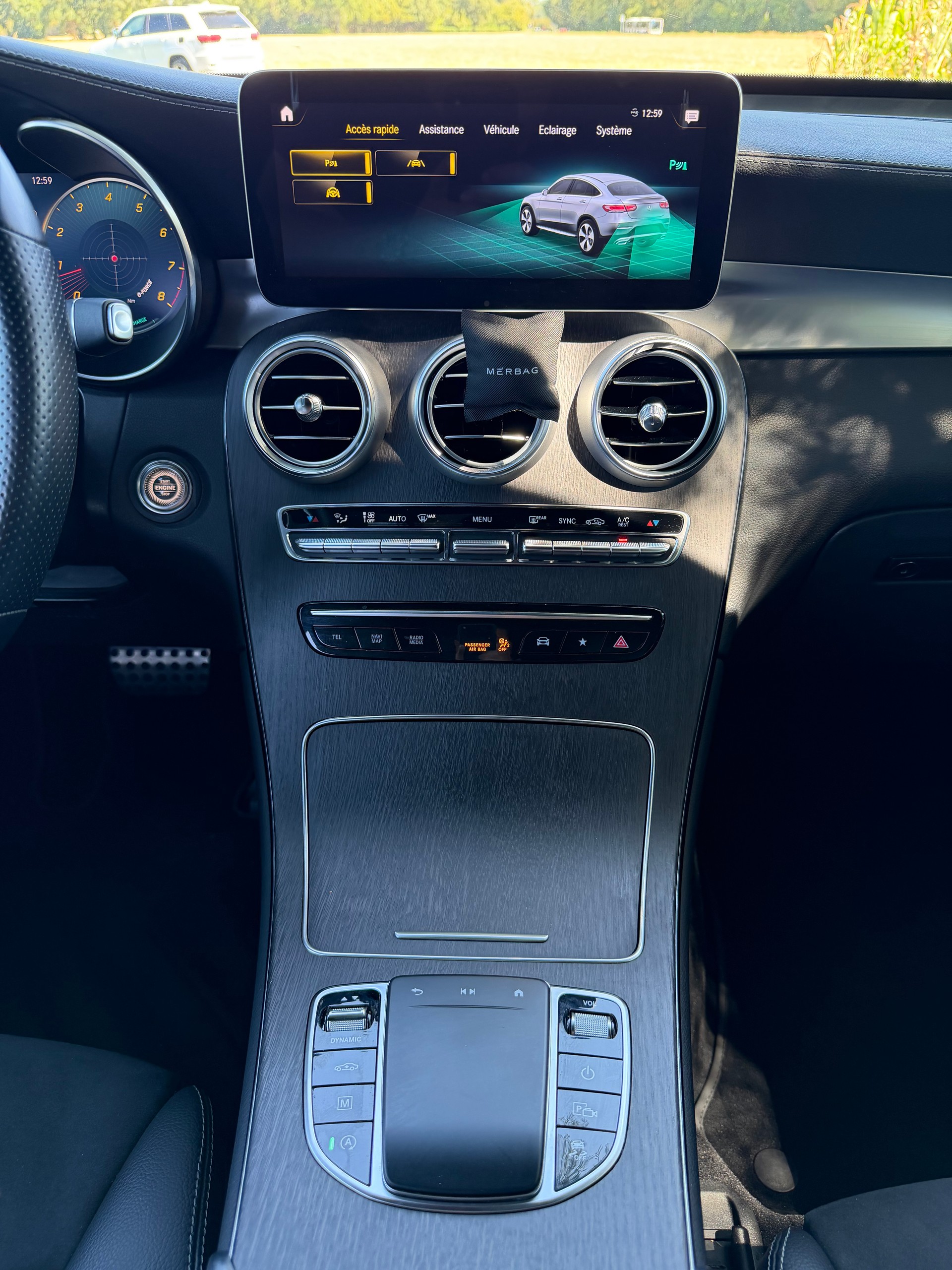 MERCEDES-BENZ GLC Coupé 200 AMG Line Plus 4Matic 9G-Tronic-image-13