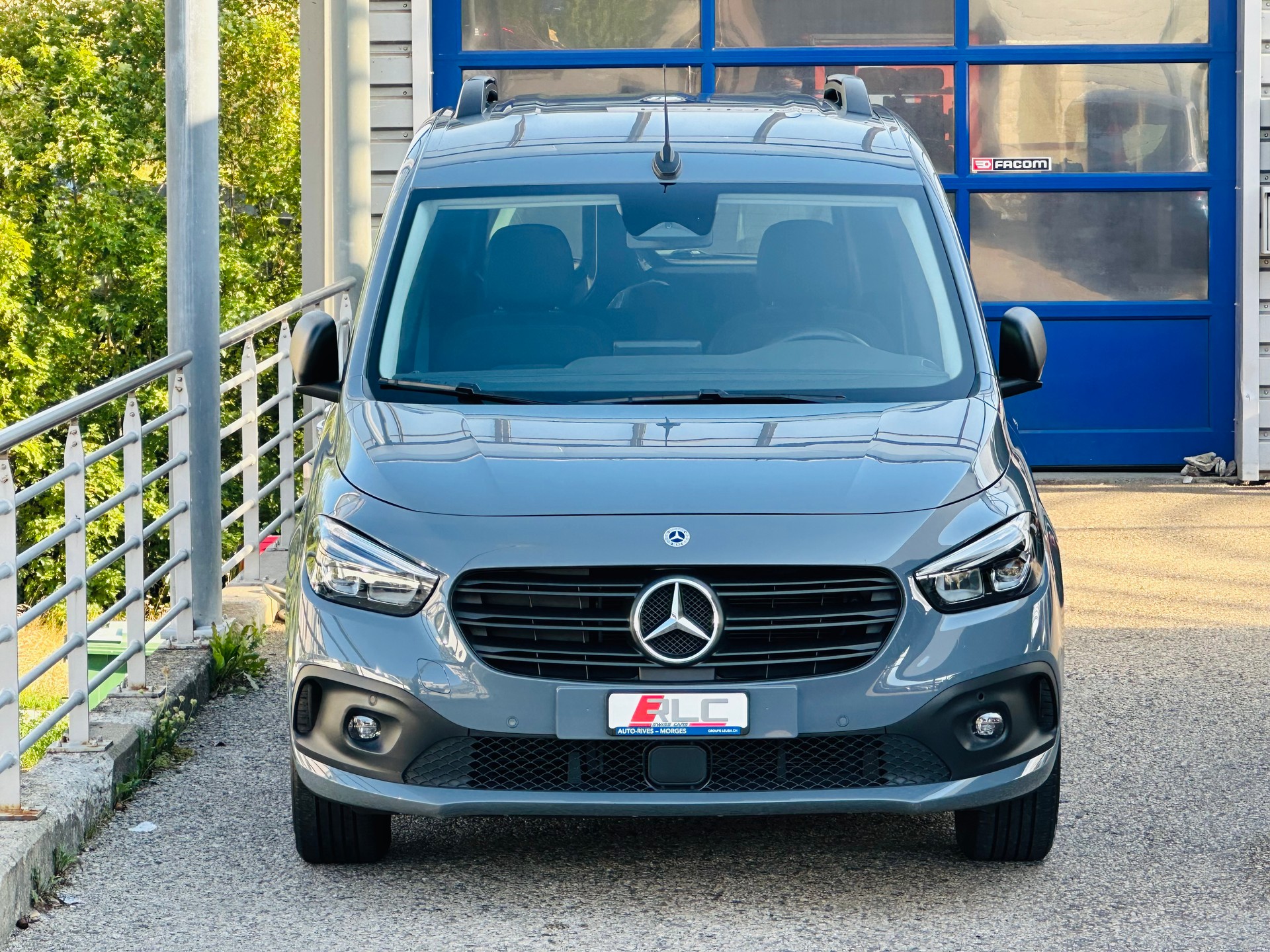 MERCEDES-BENZ Citan 113 Pro tourer L 5 places-image-7