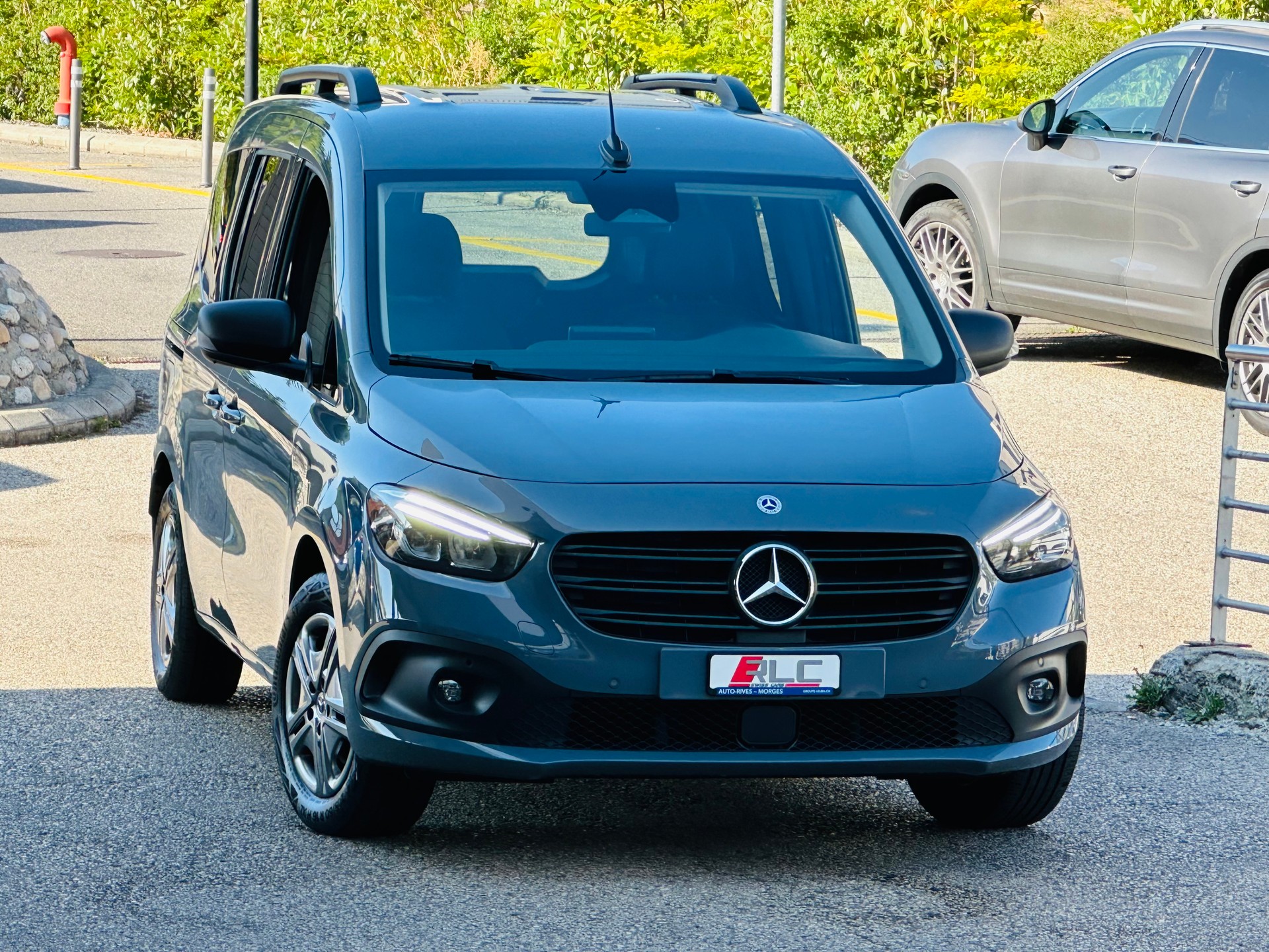MERCEDES-BENZ Citan 113 Pro tourer L 5 places-image-2
