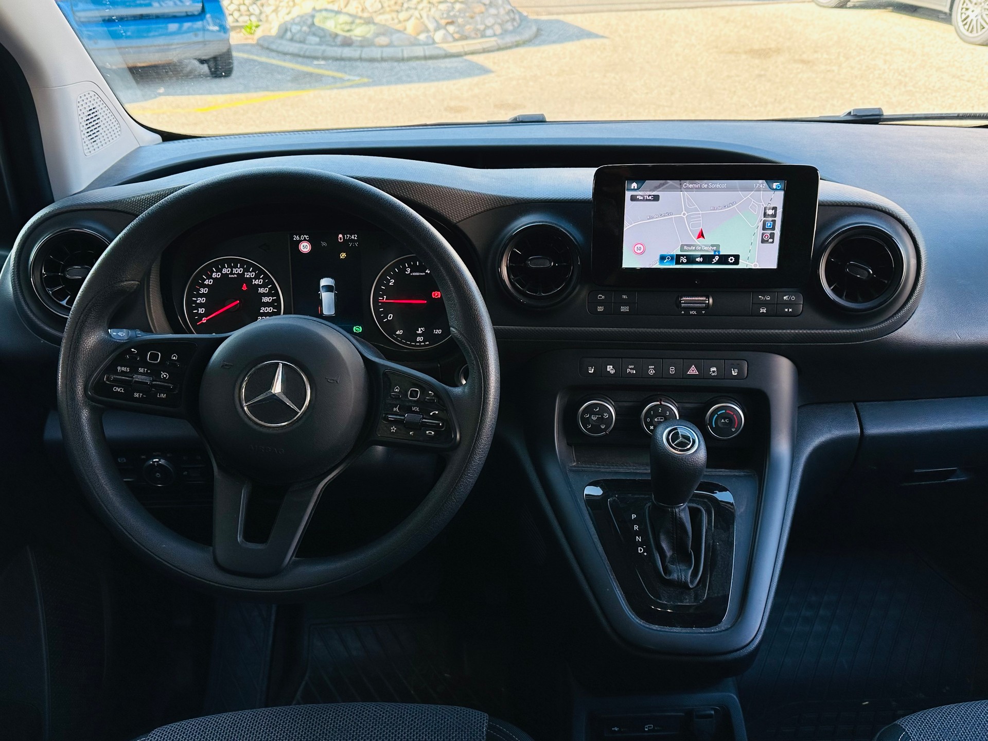 MERCEDES-BENZ Citan 113 Pro tourer L 5 places-image-14