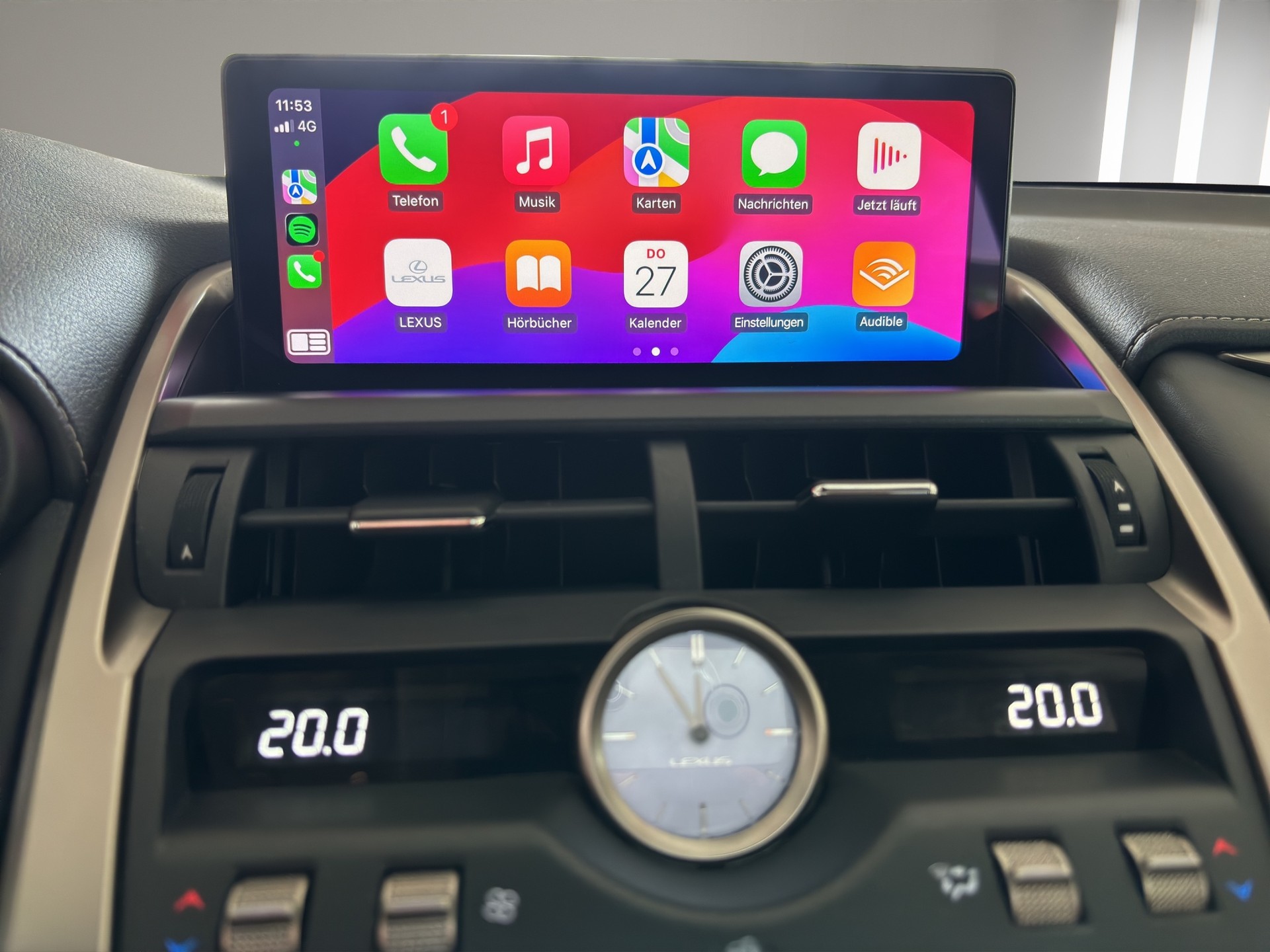 LEXUS NX 300h Excellence E-Four Automatic-image-31
