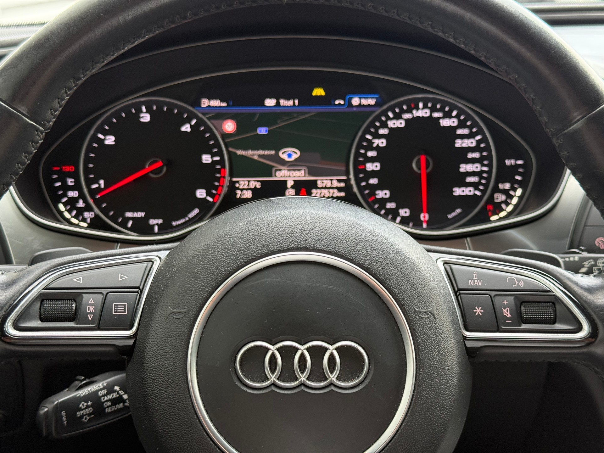 AUDI A6 Avant 3.0 BiTDI V6 quattro tiptronic-image-12