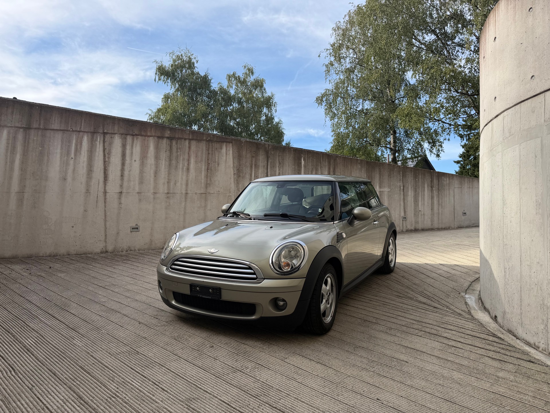 MINI Cooper 1.6 * ab MFK & Service / Klima / PDC / 8-Fach *-image-1