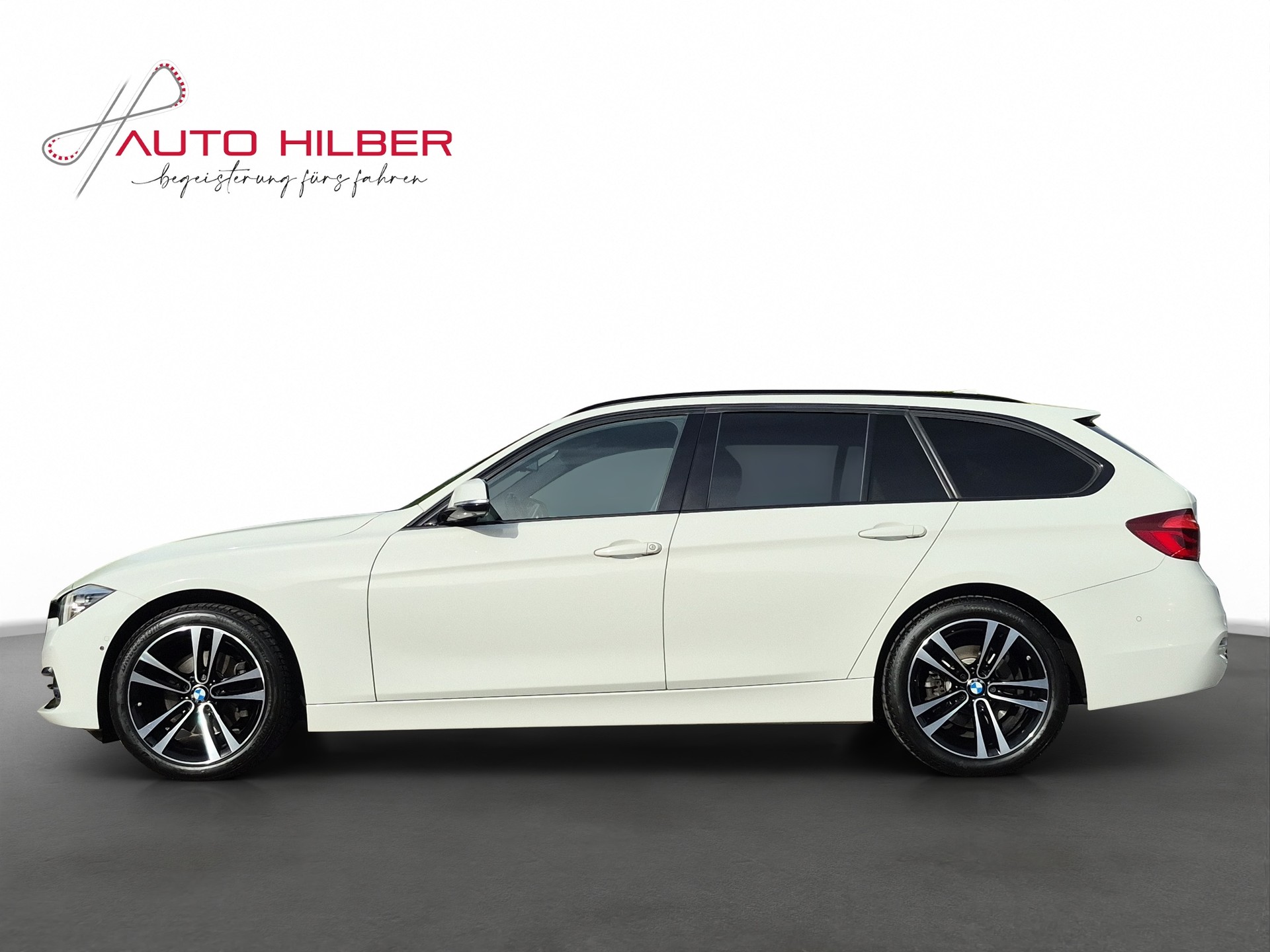 BMW 320d xDrive Touring Edition Sport Line Steptronic *360°Cam/Headup/ShadowLine*-image-2