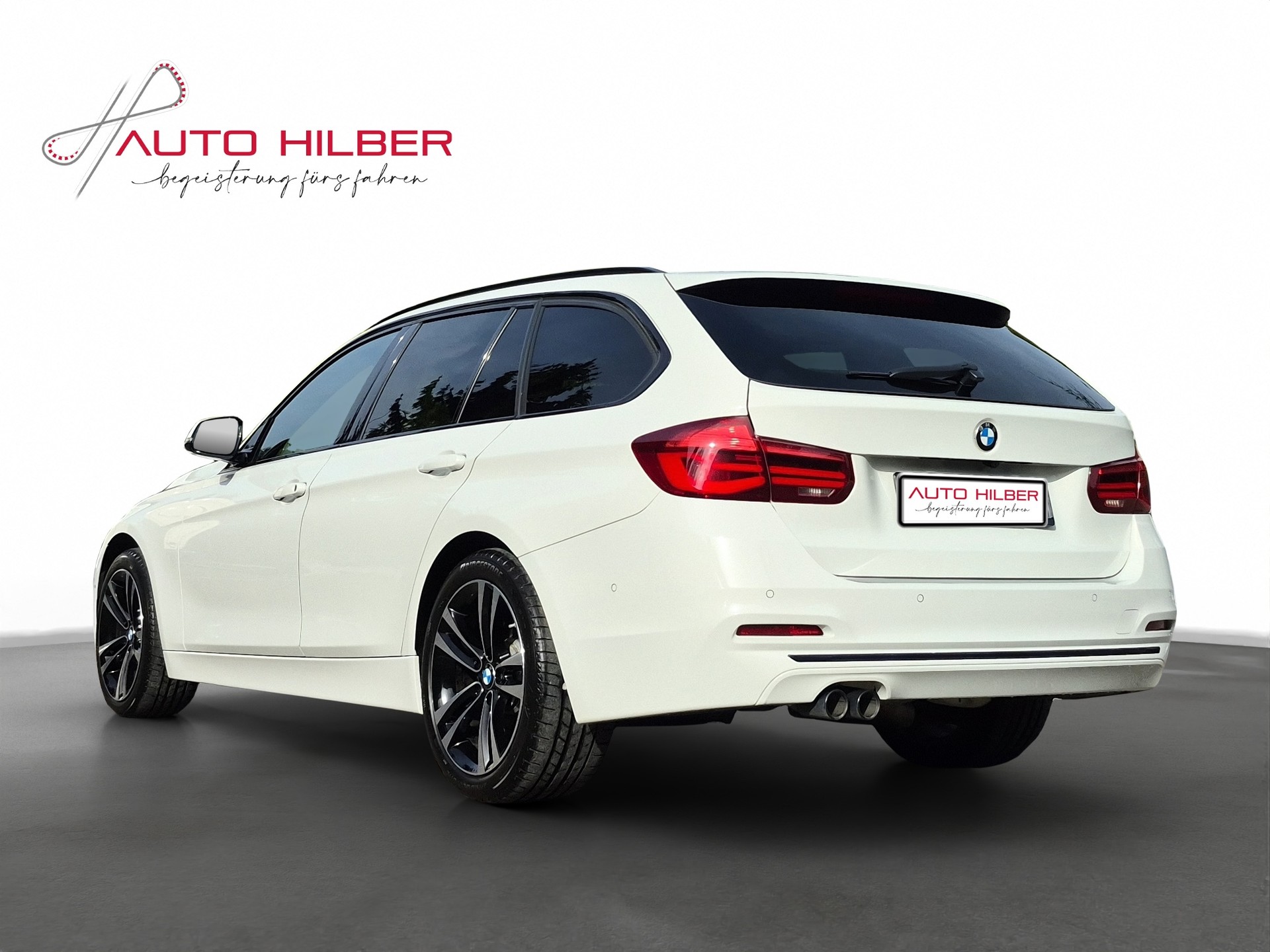 BMW 320d xDrive Touring Edition Sport Line Steptronic *360°Cam/Headup/ShadowLine*-image-4