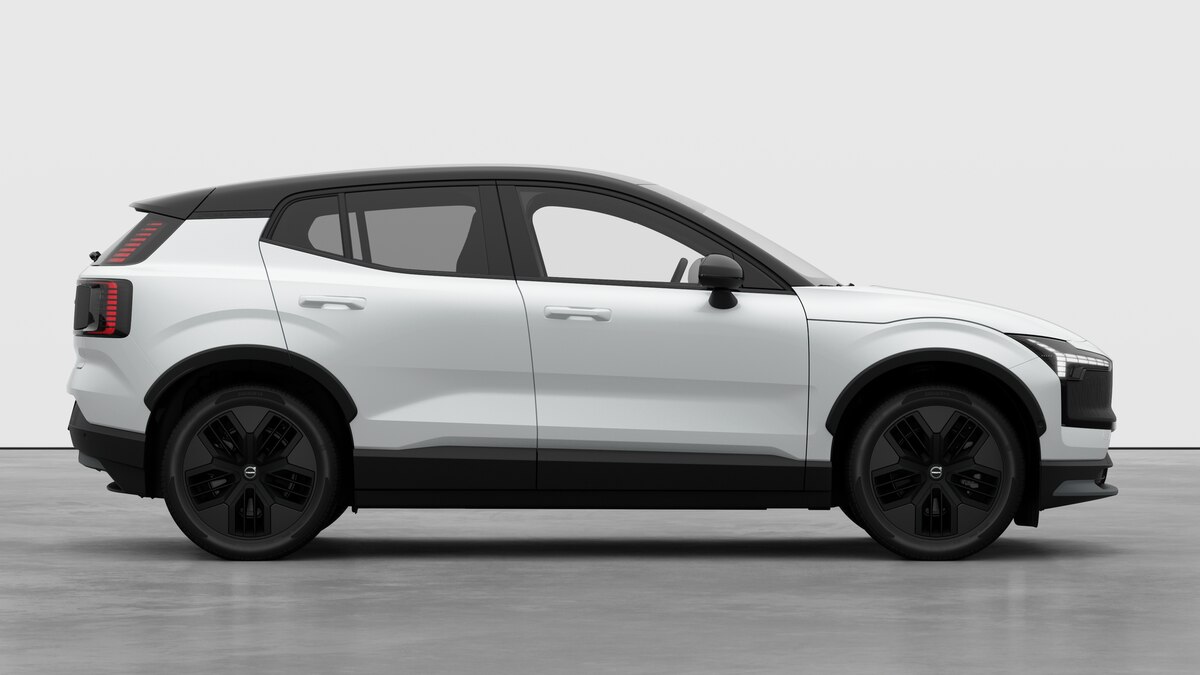 VOLVO EX30 CC P8 Plus AWD-image-3