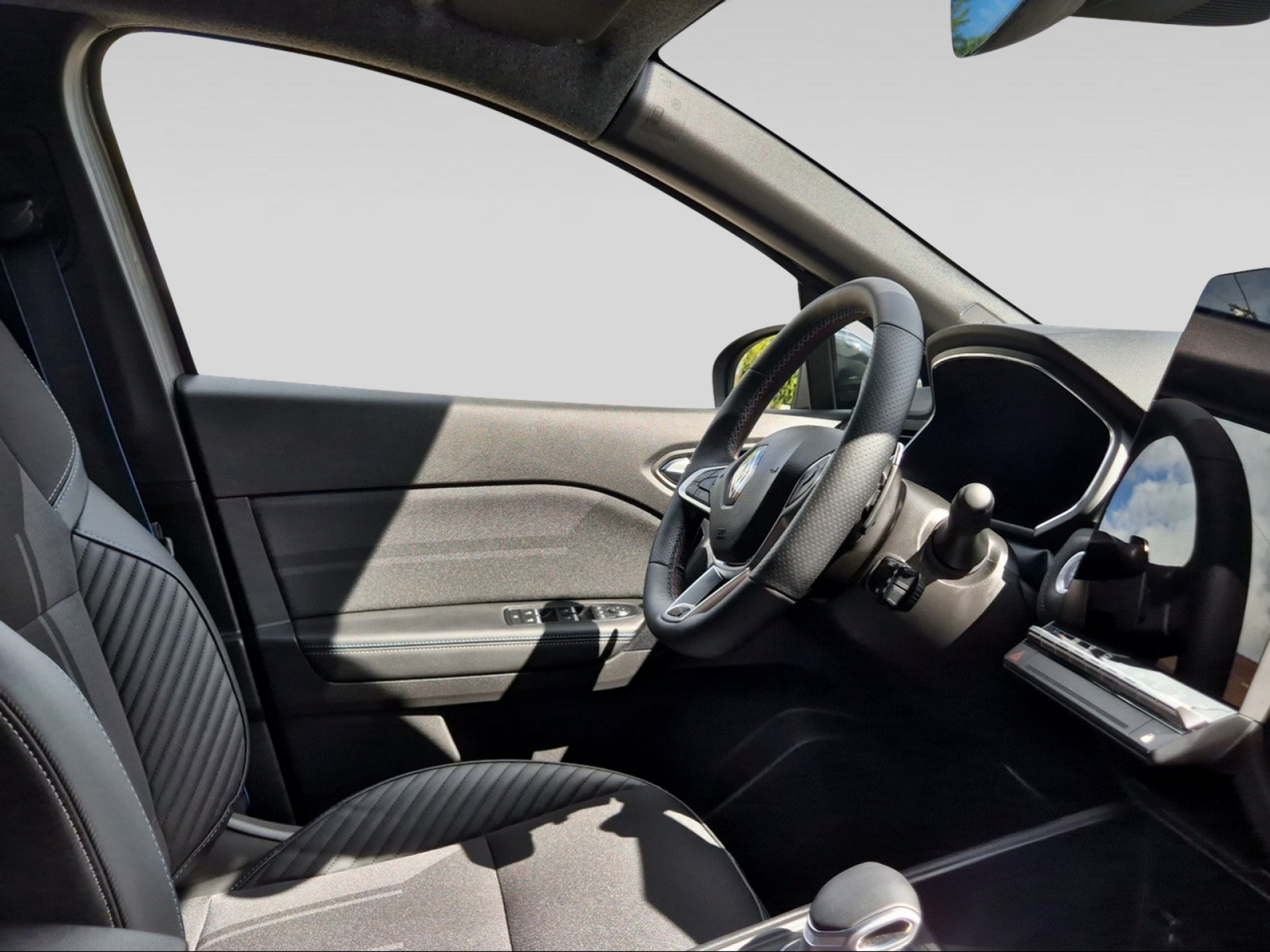 RENAULT Captur-image-5