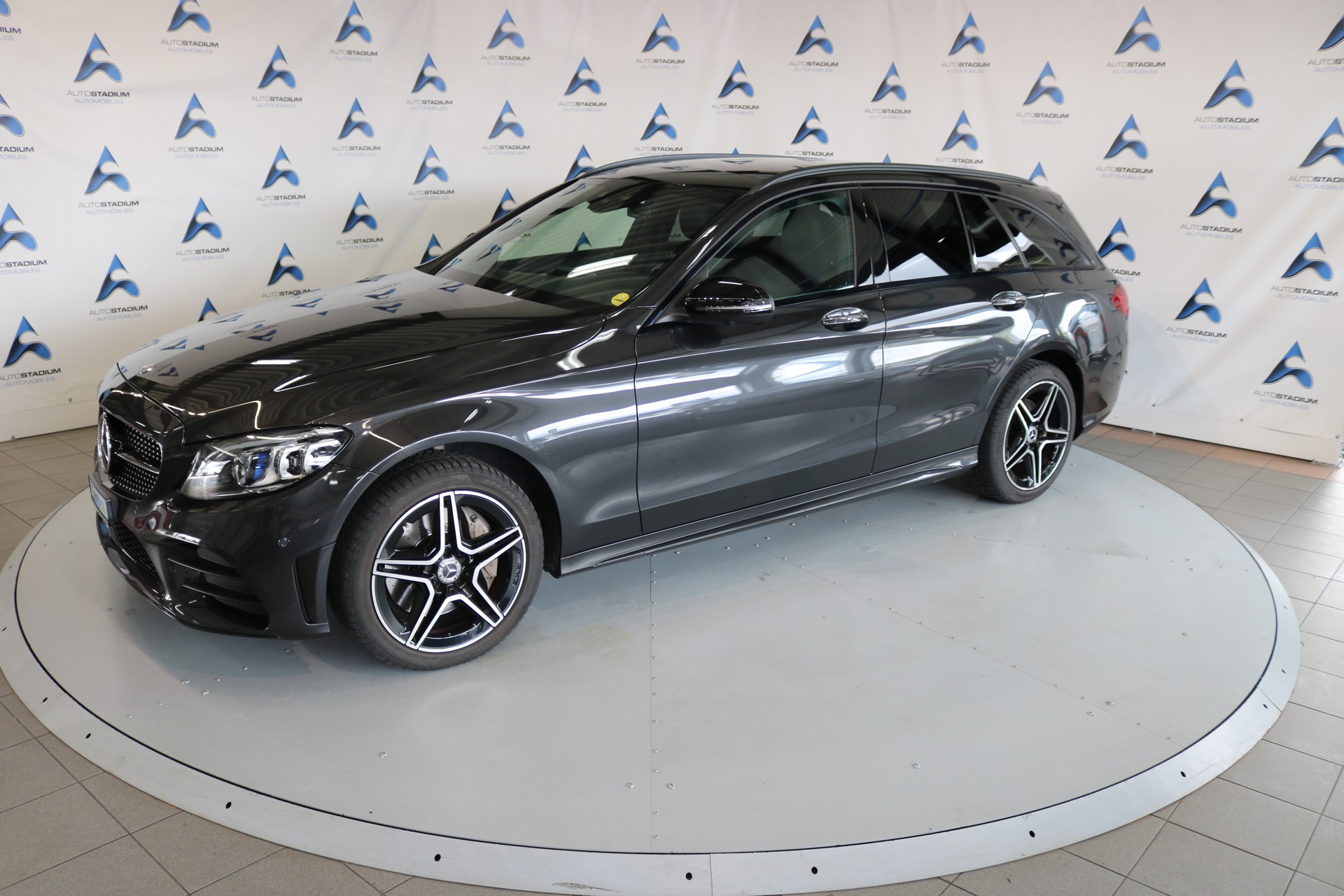 MERCEDES-BENZ C 300 d AMG Line 4Matic 9G-Tronic-image-6
