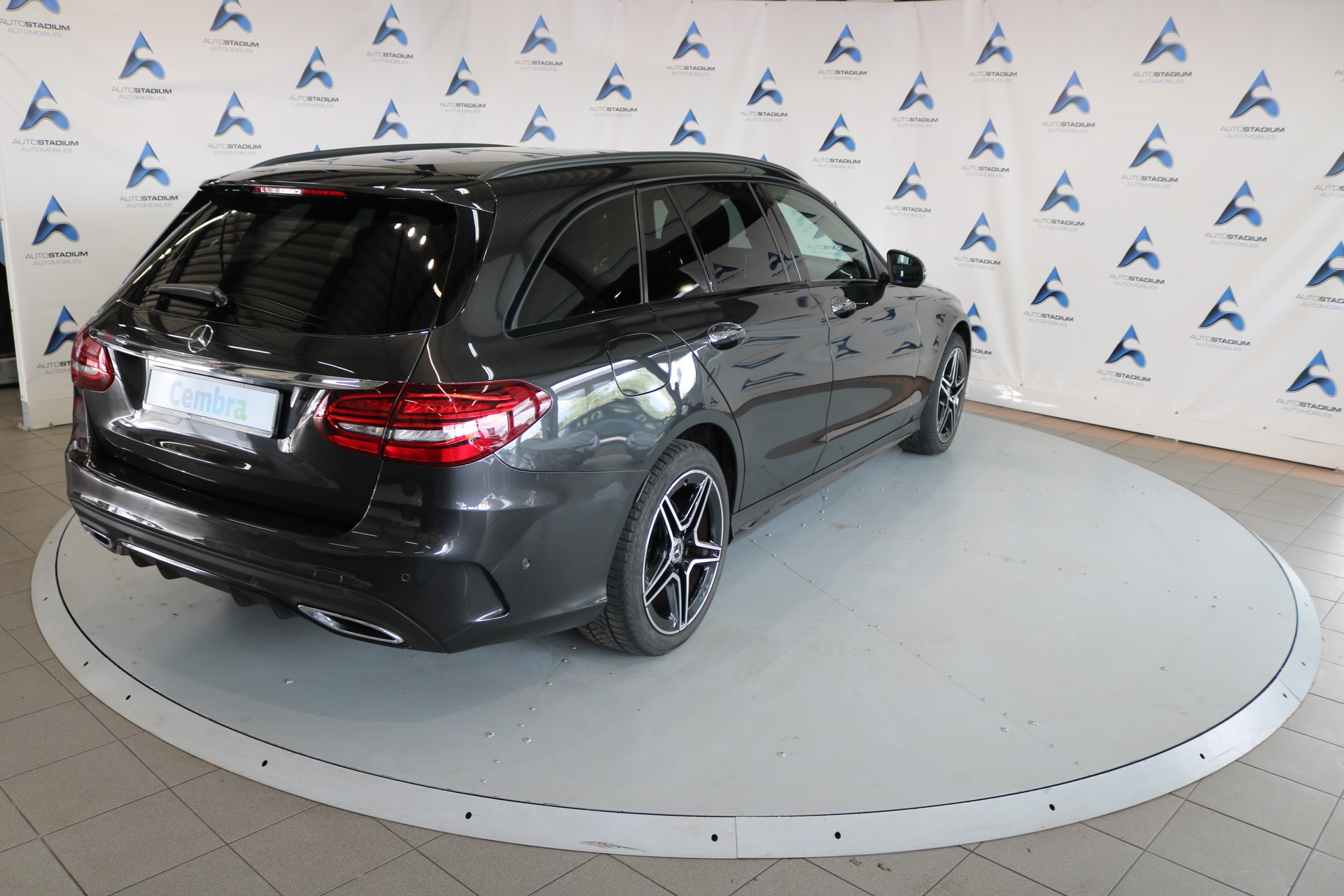 MERCEDES-BENZ C 300 d AMG Line 4Matic 9G-Tronic-image-17