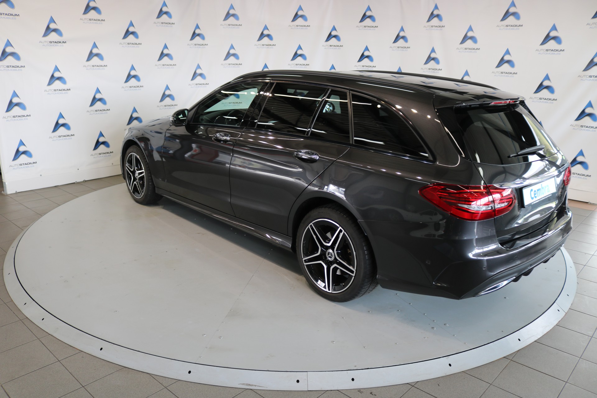 MERCEDES-BENZ C 300 d AMG Line 4Matic 9G-Tronic-image-12