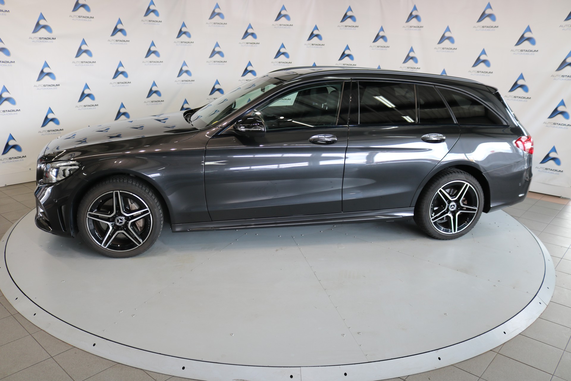 MERCEDES-BENZ C 300 d AMG Line 4Matic 9G-Tronic-image-8