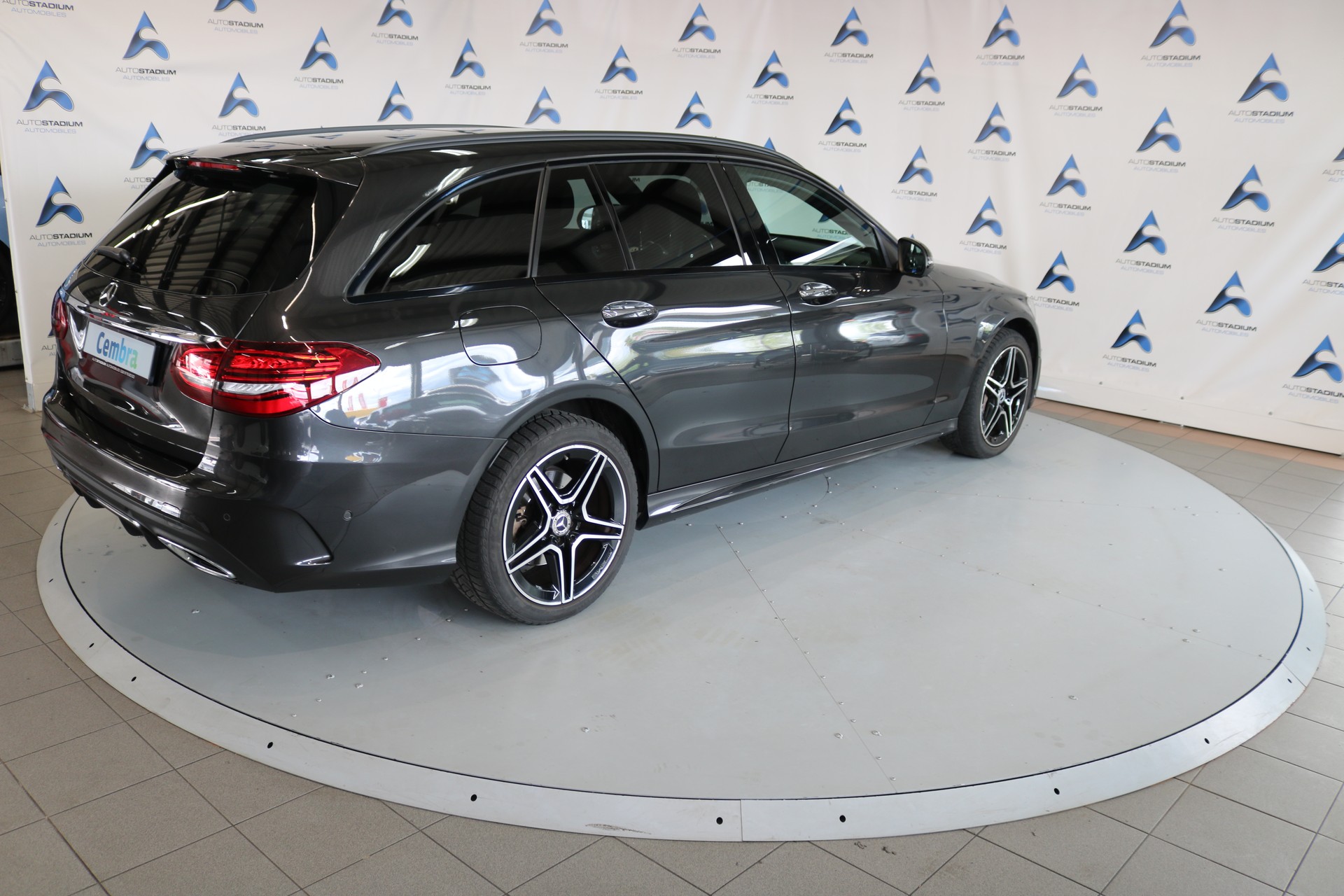 MERCEDES-BENZ C 300 d AMG Line 4Matic 9G-Tronic-image-18