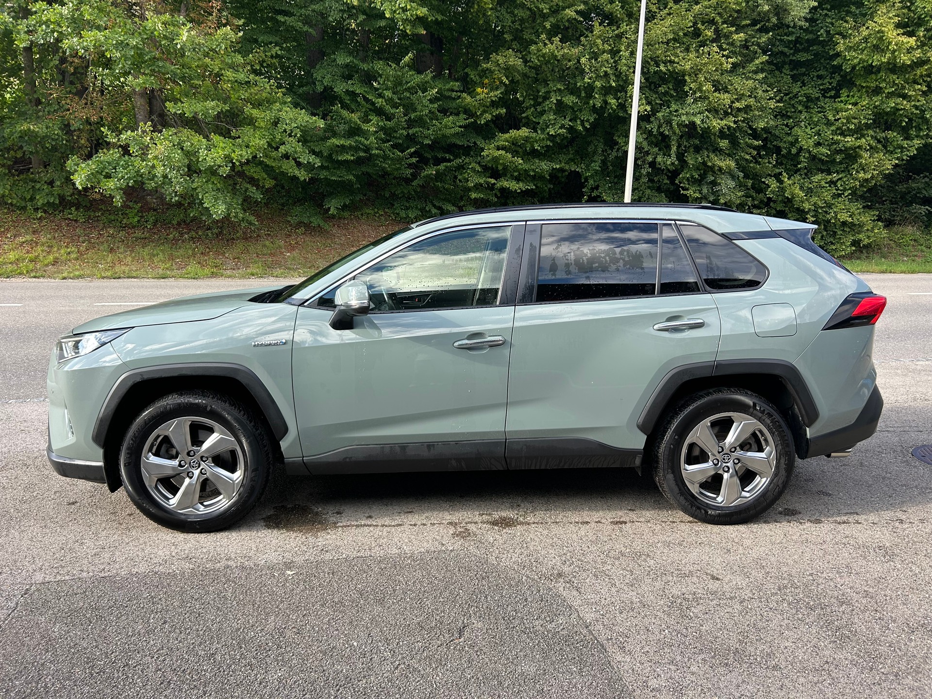 TOYOTA RAV-4 2.5 HSD Premium e-CVT 4WD-image-4