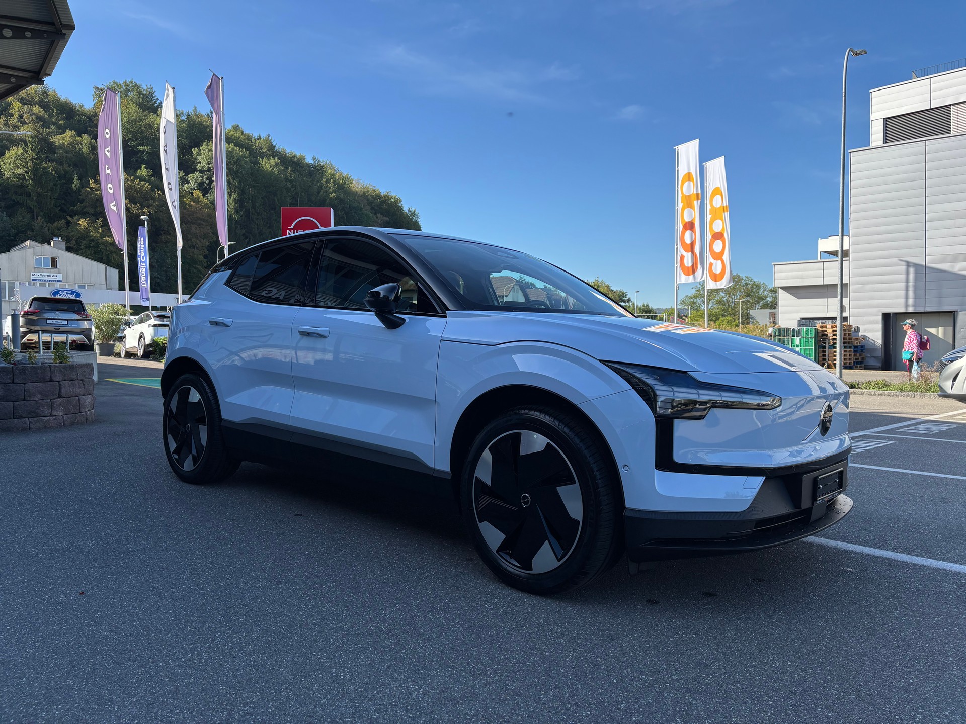 VOLVO EX30 E60 69kWh Twin Ultra-image-7
