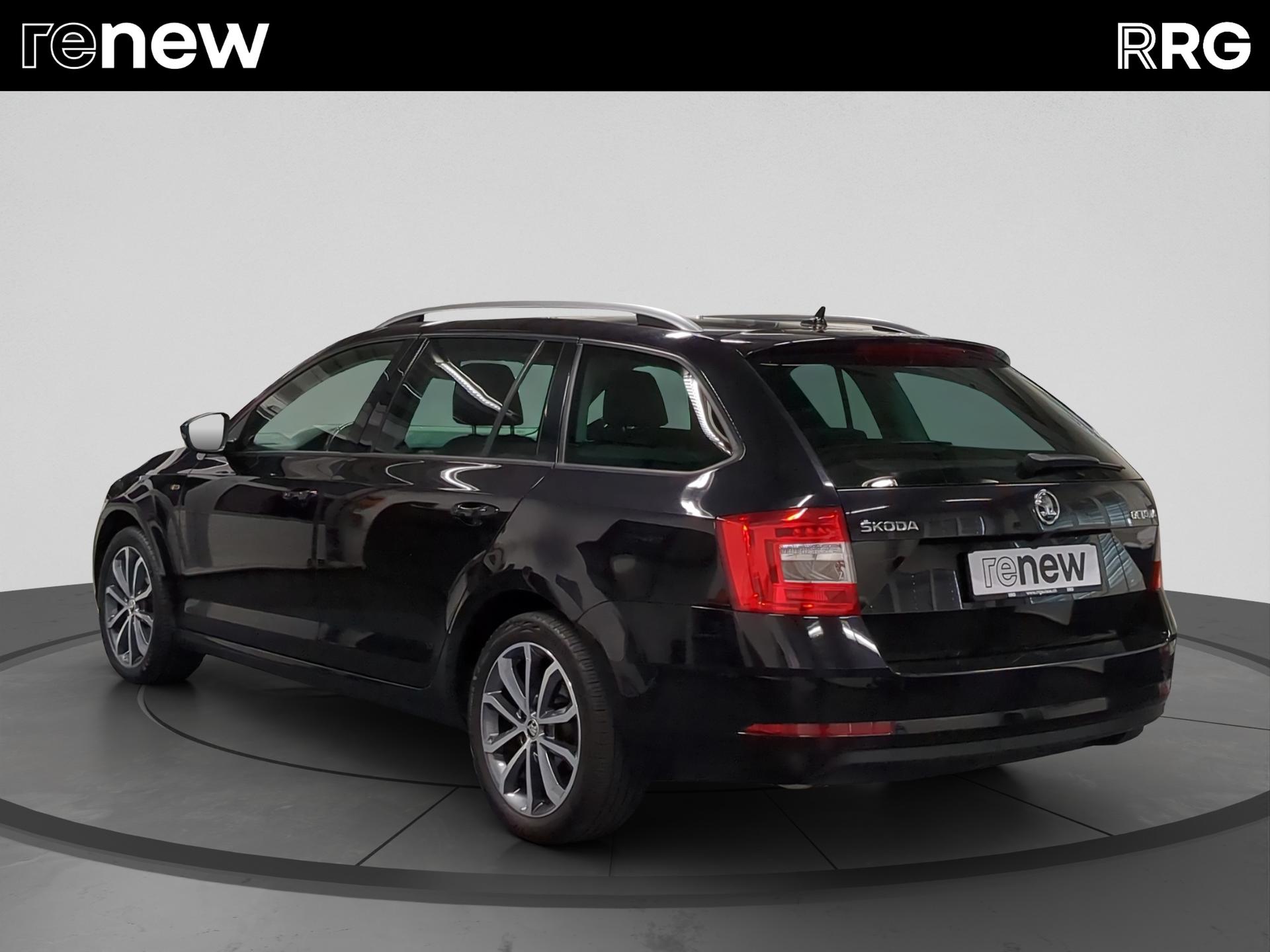 SKODA Octavia Combi 1.5 TSI Soleil DSG-image-4