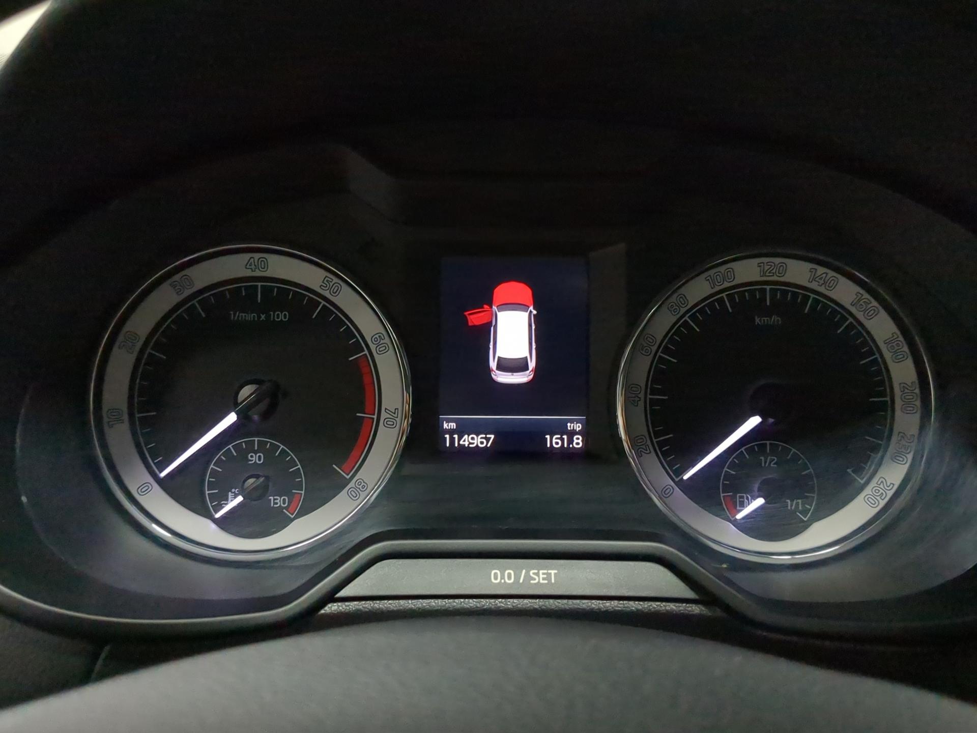 SKODA Octavia Combi 1.5 TSI Soleil DSG-image-10