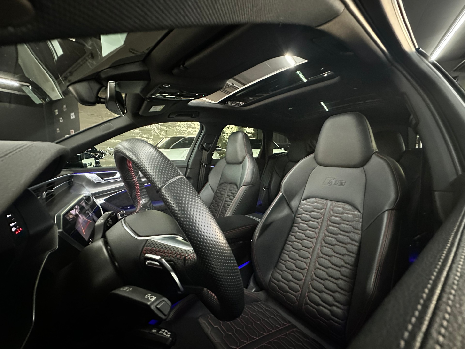 AUDI RS6 Avant 4.0 TFSI V8 quattro-image-9