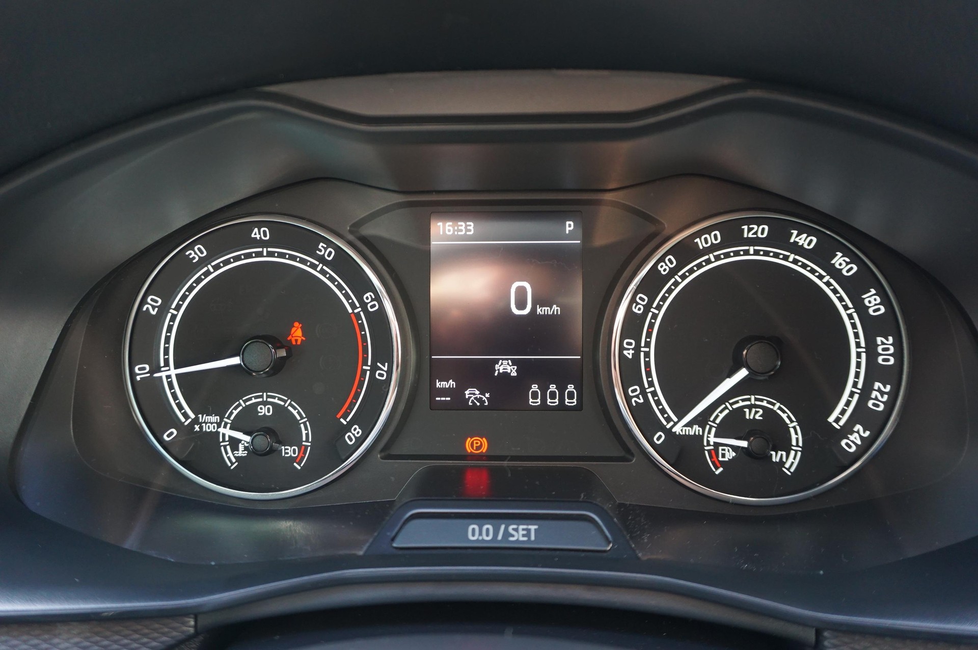 SKODA Scala 1.0 TSI 110 Ambition DSG-image-10
