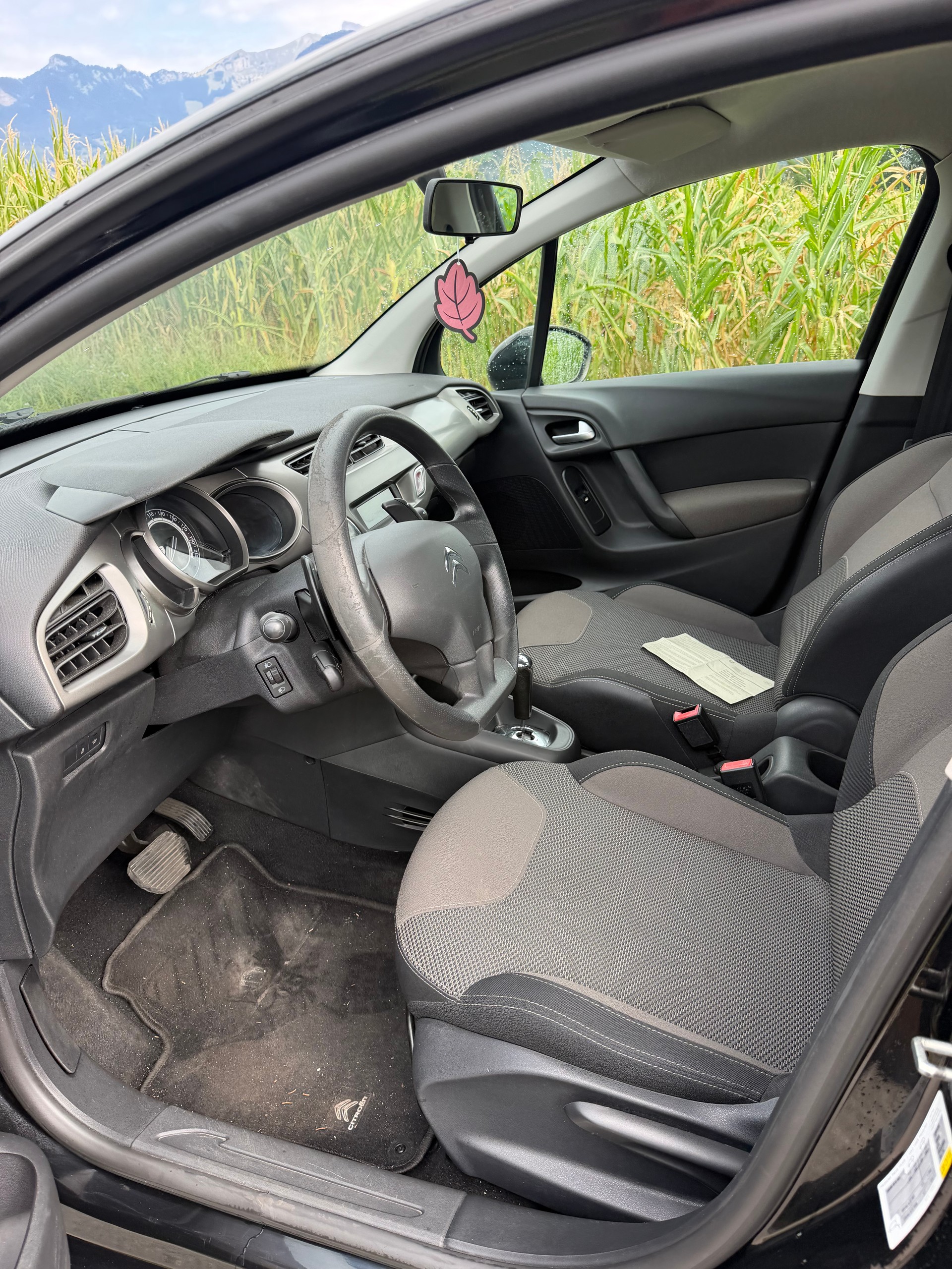 CITROEN C3 1.2i Exclusive ETG5-image-8